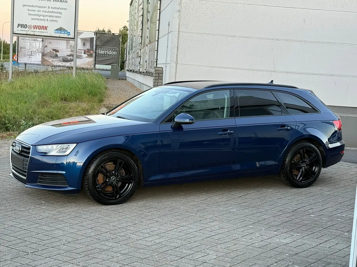 Audi A4 2.0TDI 110Kw Euro 6B Année 2016, 152.000Km Bleu - 2