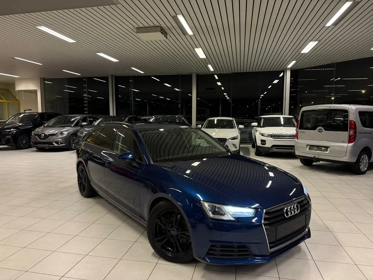 Audi A4 2.0TDI 110Kw Euro 6B Année 2016, 152.000Km Blauw - 1