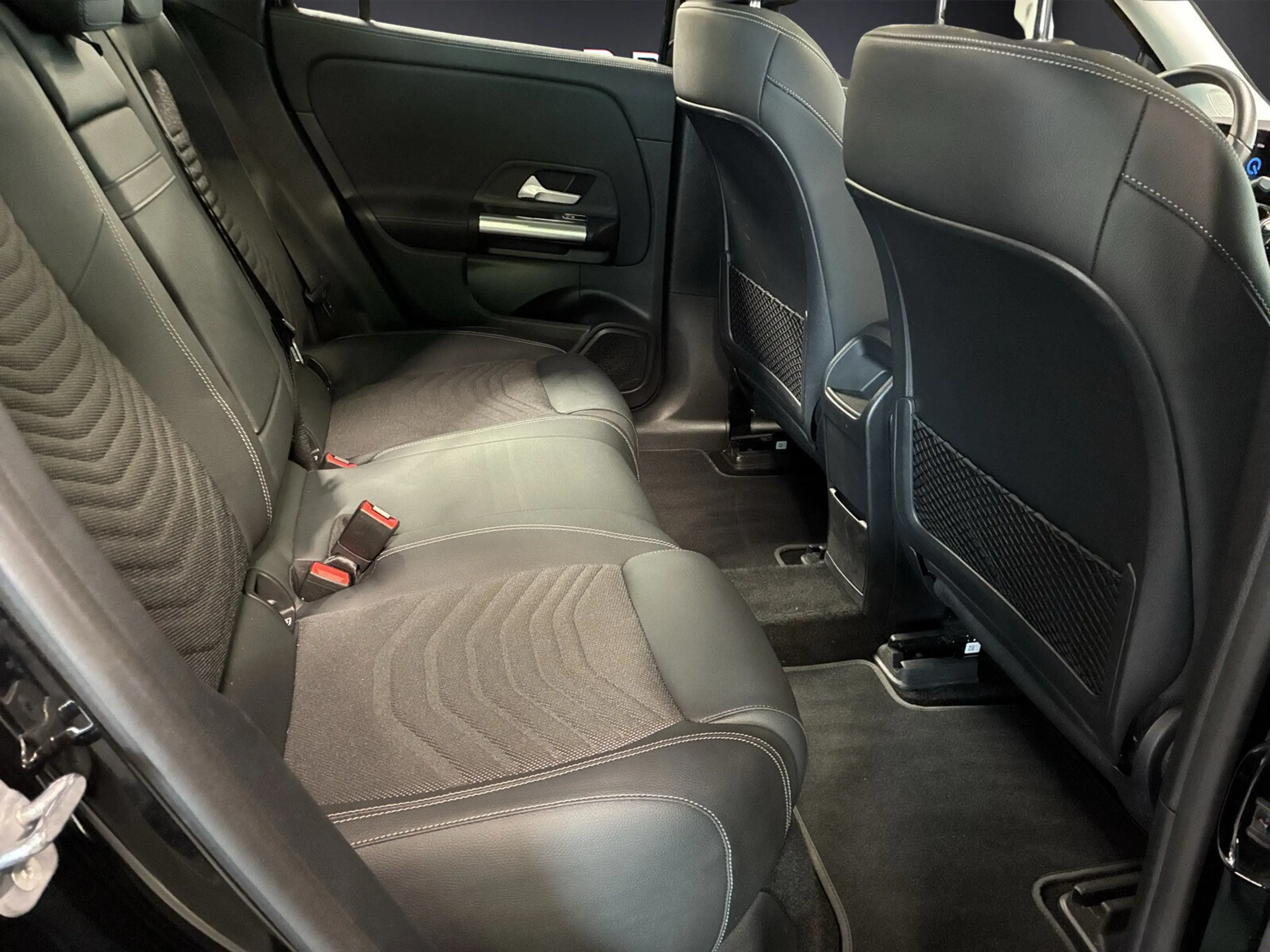 Mercedes-Benz EQA 350 EQA 350 4M PROGRESSIVE DISTRONIC PANORAMA KAMERA — photo 12