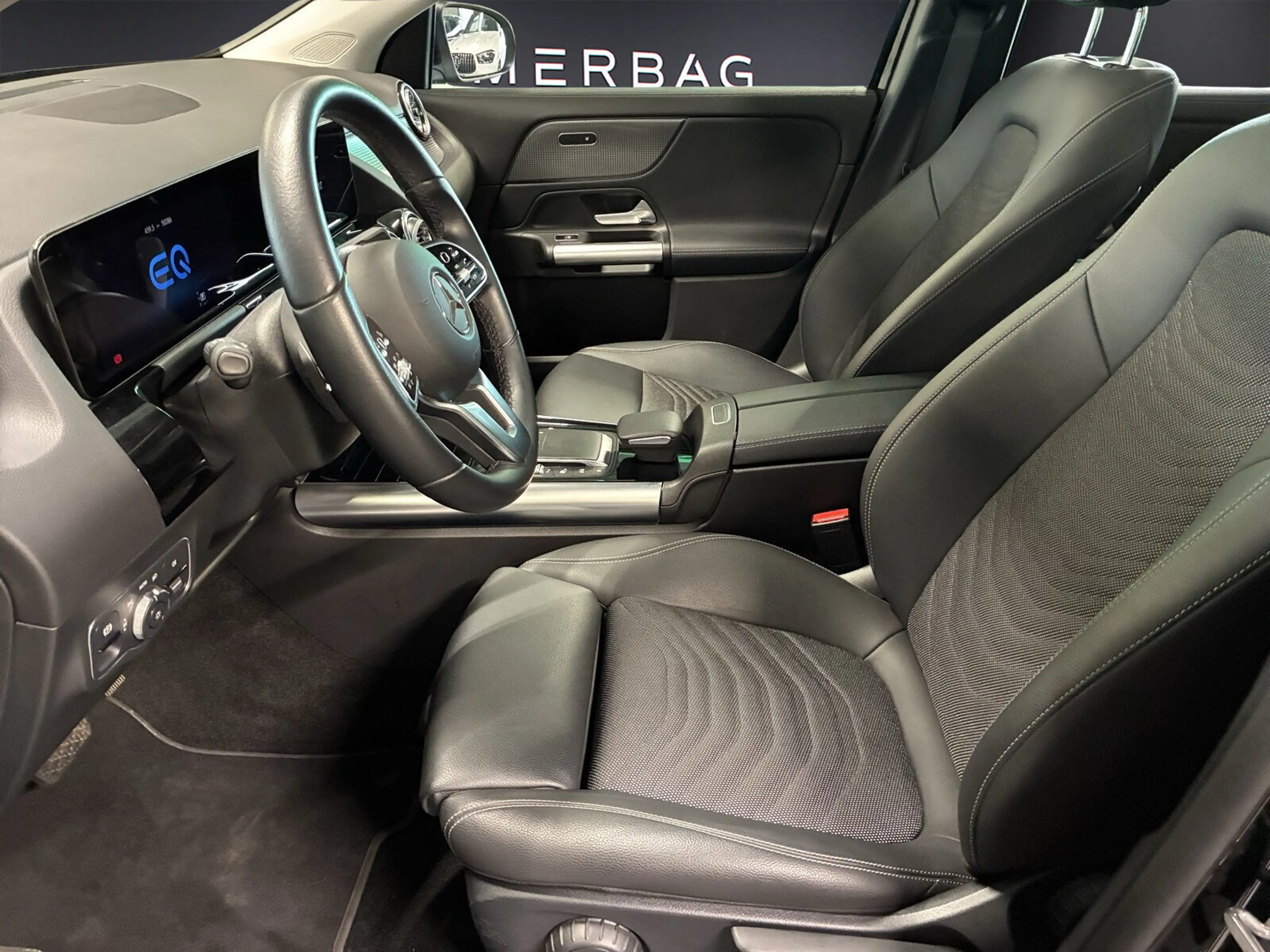 Mercedes-Benz EQA 350 EQA 350 4M PROGRESSIVE DISTRONIC PANORAMA KAMERA — photo 11