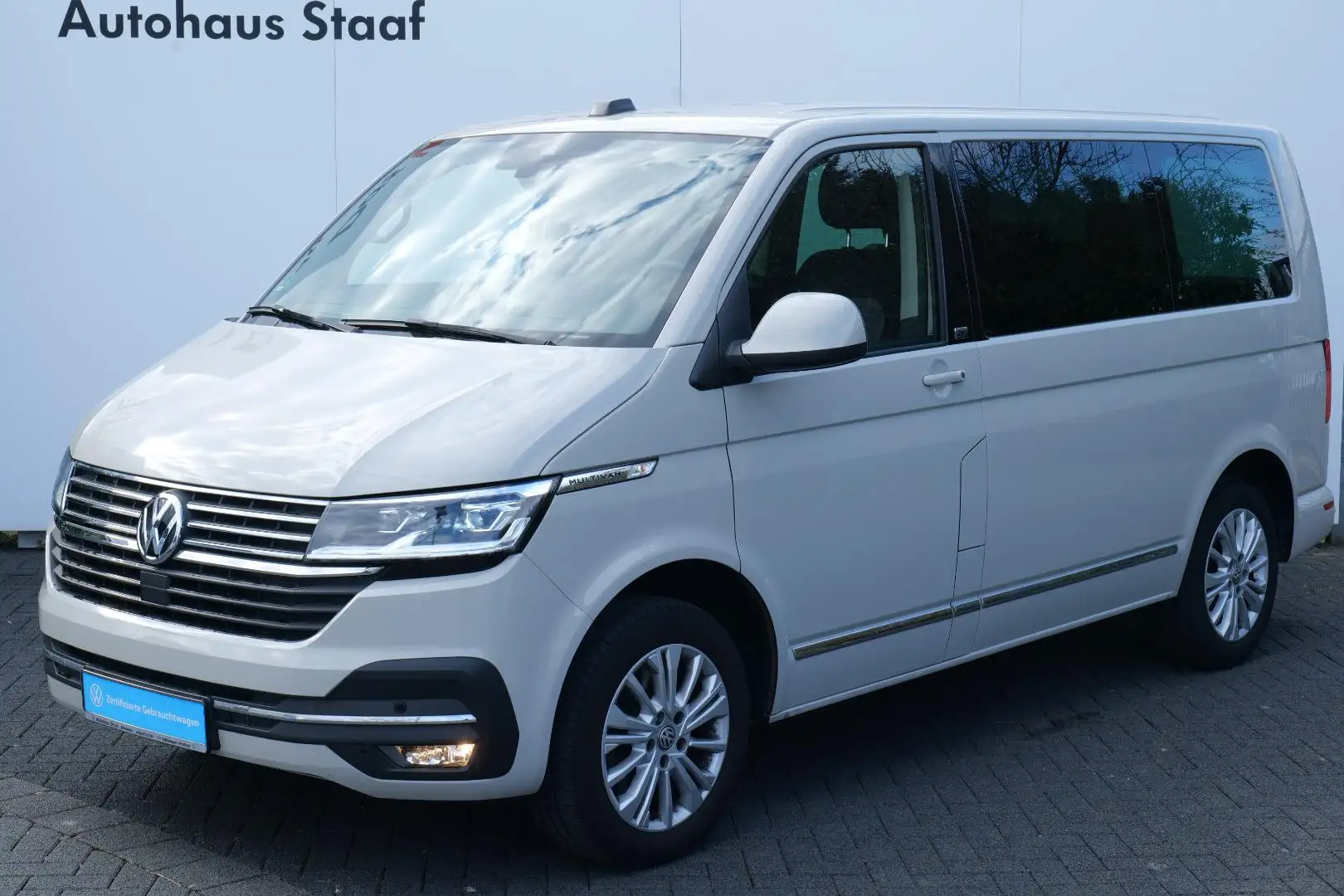 Volkswagen T6.1 Multivan Comfortline 2.0 TDI 204PS "Generation Six" DSG 5-S Gris - 2
