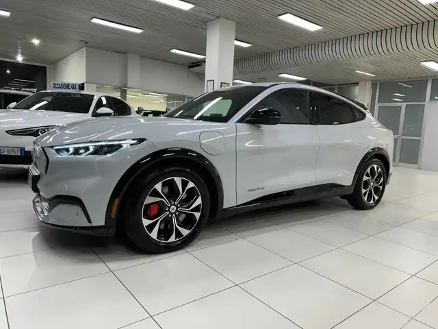 Ford Mustang Mach-e standard range AWD 269cv auto KM 6000 FULL!