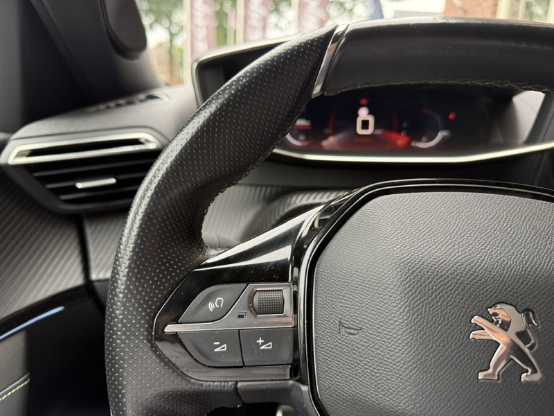 Peugeot 2008 1.2 PureTech GT-line LEER / VIRTUAL.COCKPIT / KEYL — photo 35