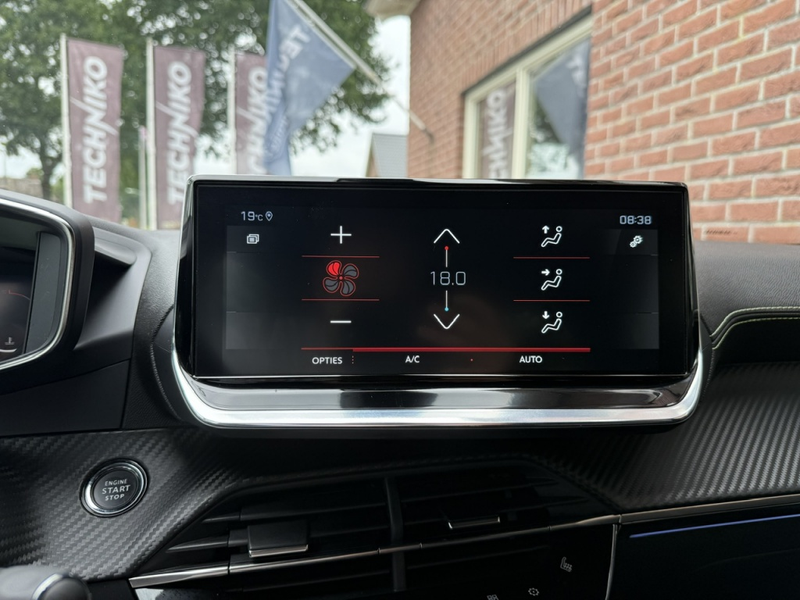 Peugeot 2008 1.2 PureTech GT-line LEER / VIRTUAL.COCKPIT / KEYL — photo 24