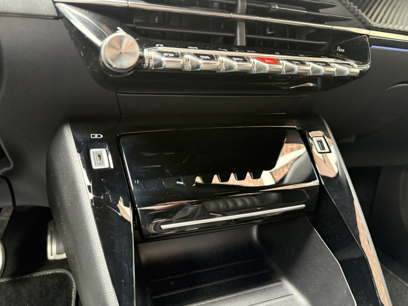 Peugeot 2008 1.2 PureTech GT-line LEER / VIRTUAL.COCKPIT / KEYL — photo 45