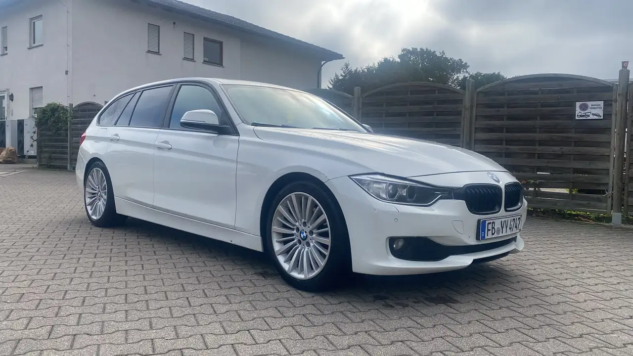 BMW 320 320d xDrive M-Sport Sport-Getriebe M-Lenkrad Pano* — photo 1 of 5