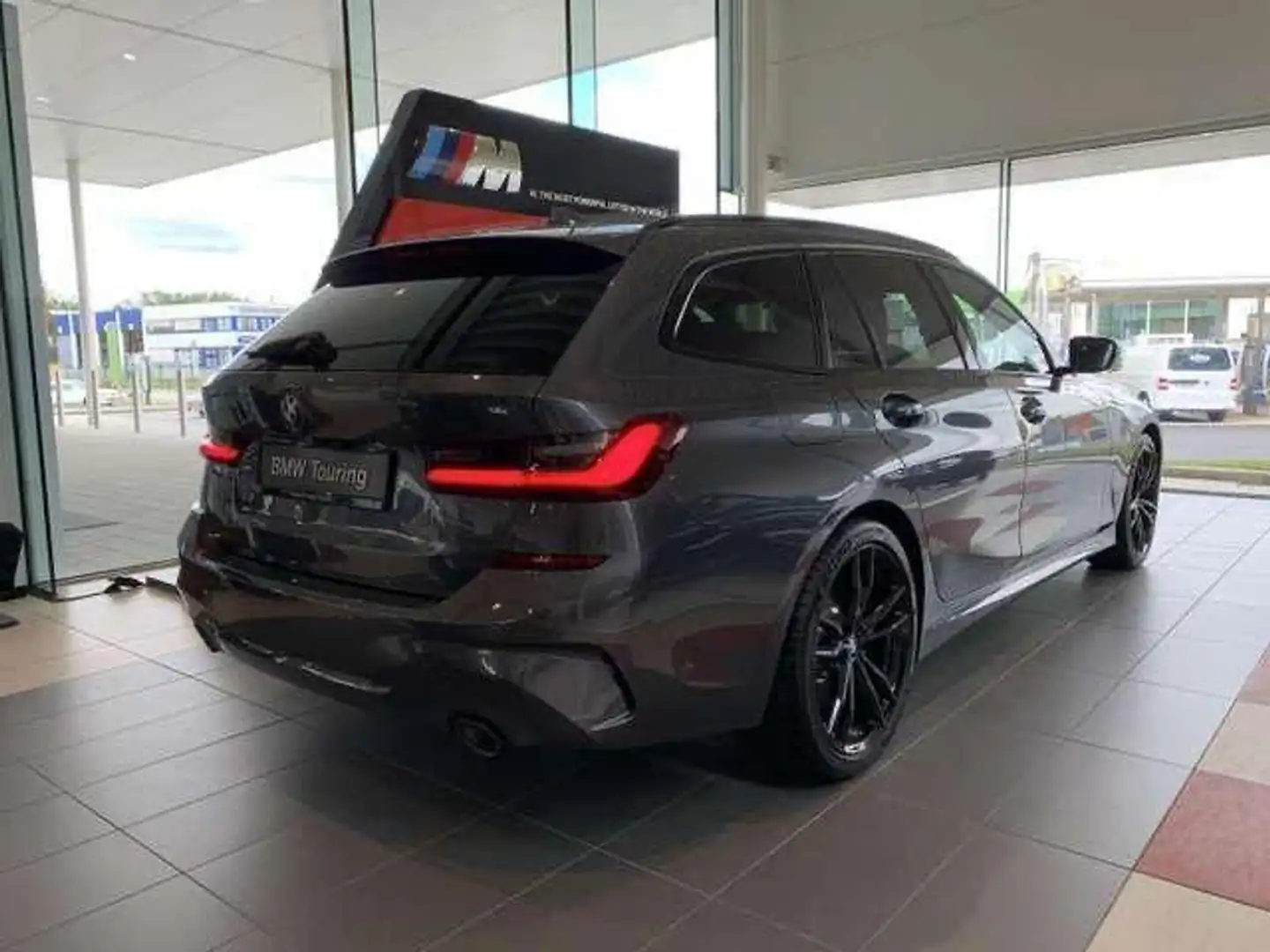 BMW 320 320d Touring Aut. M Sport - 1