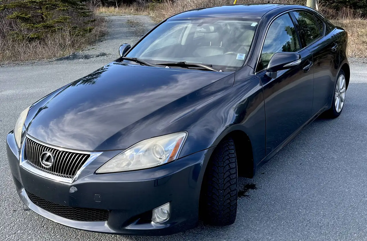 Lexus IS снимка Lexus IS