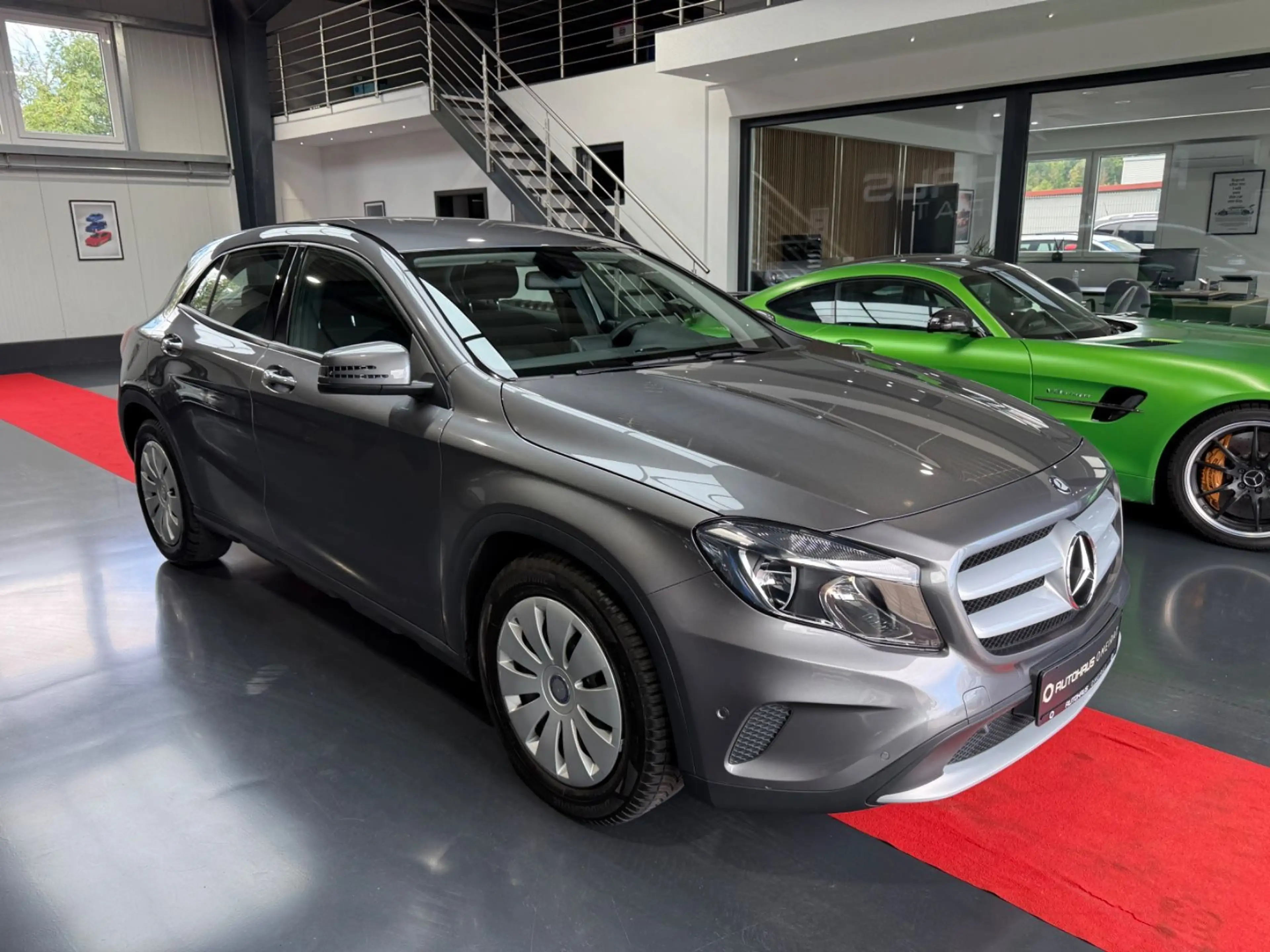 Mercedes-Benz GLA 200 2-Hand/Automatik/PDC/org.19tkm/TOP — photo 3