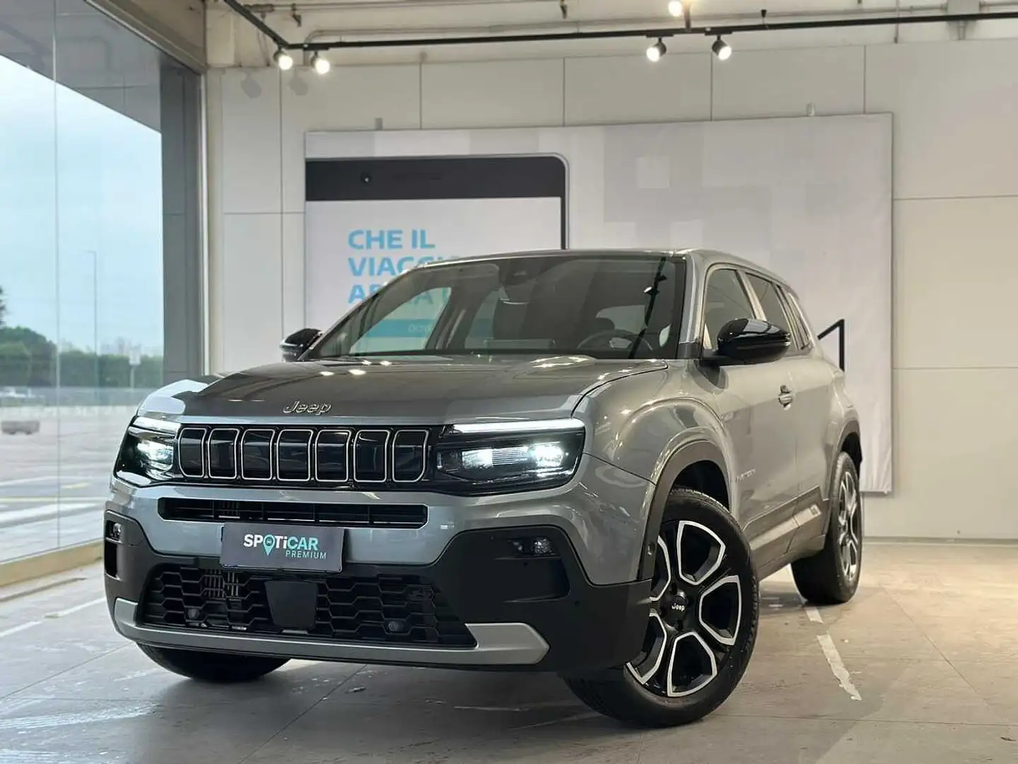 Jeep Avenger 1.2 Turbo 100 CV Summit Gris - 1