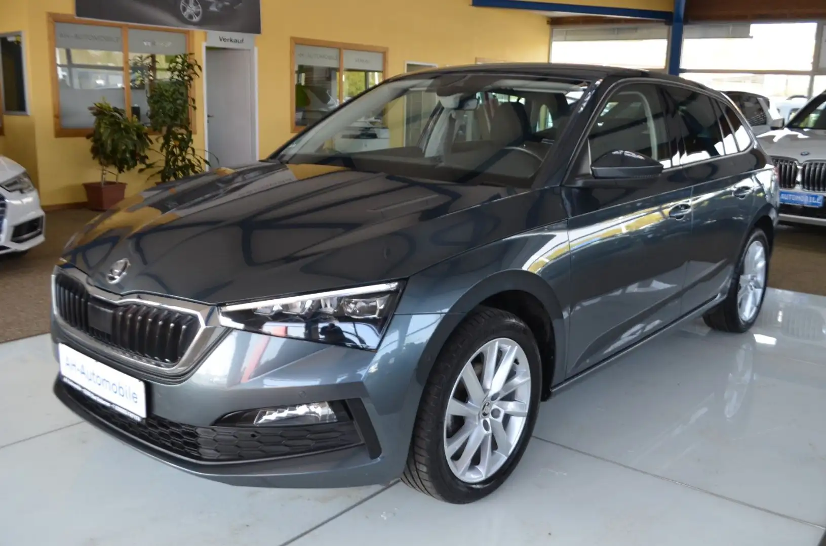 Skoda Scala Style NAVIGATION / LED / KLIMAAUTO./ PDC Grau - 1