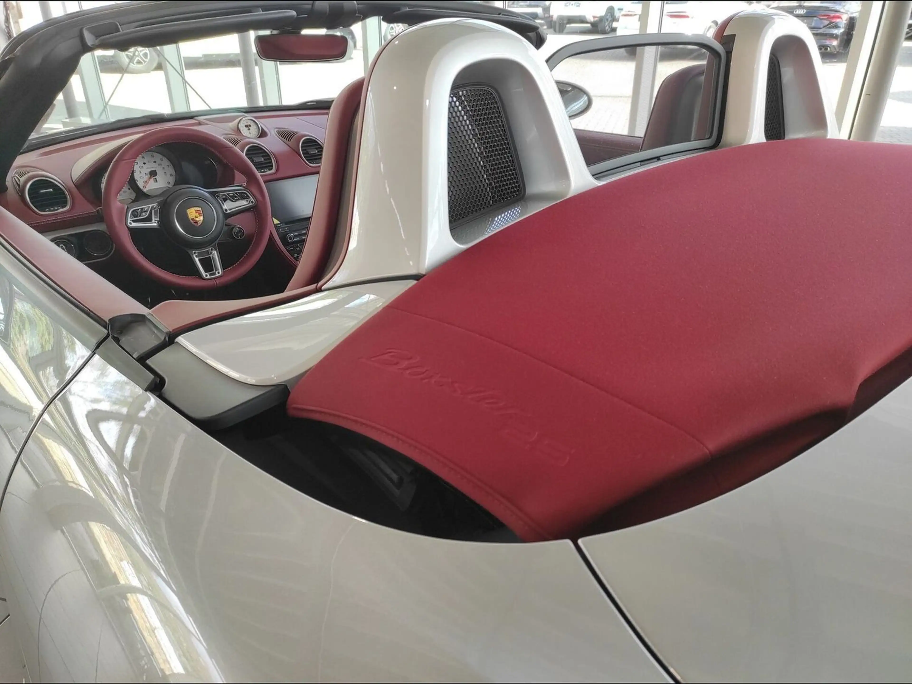Porsche Boxster 718 25 Jahre 1.678KM COLLECTOR EXCELLENT CONDITION — photo 6