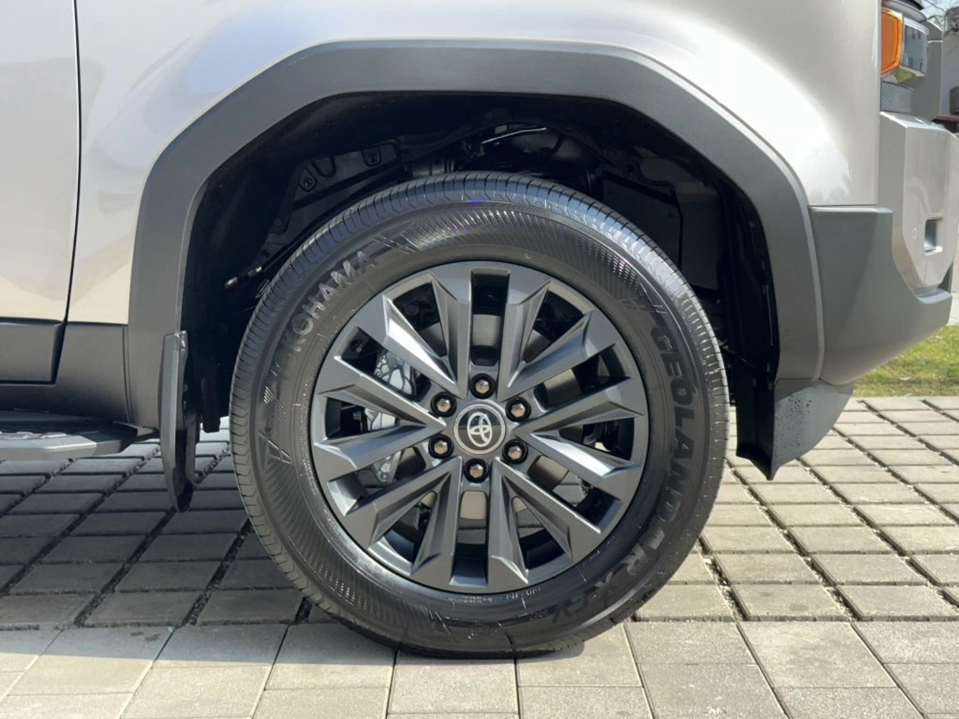 Toyota Land Cruiser 250 Mild-Hybrid Lounge Pano.dach,HUD,360°,Leder — photo 13