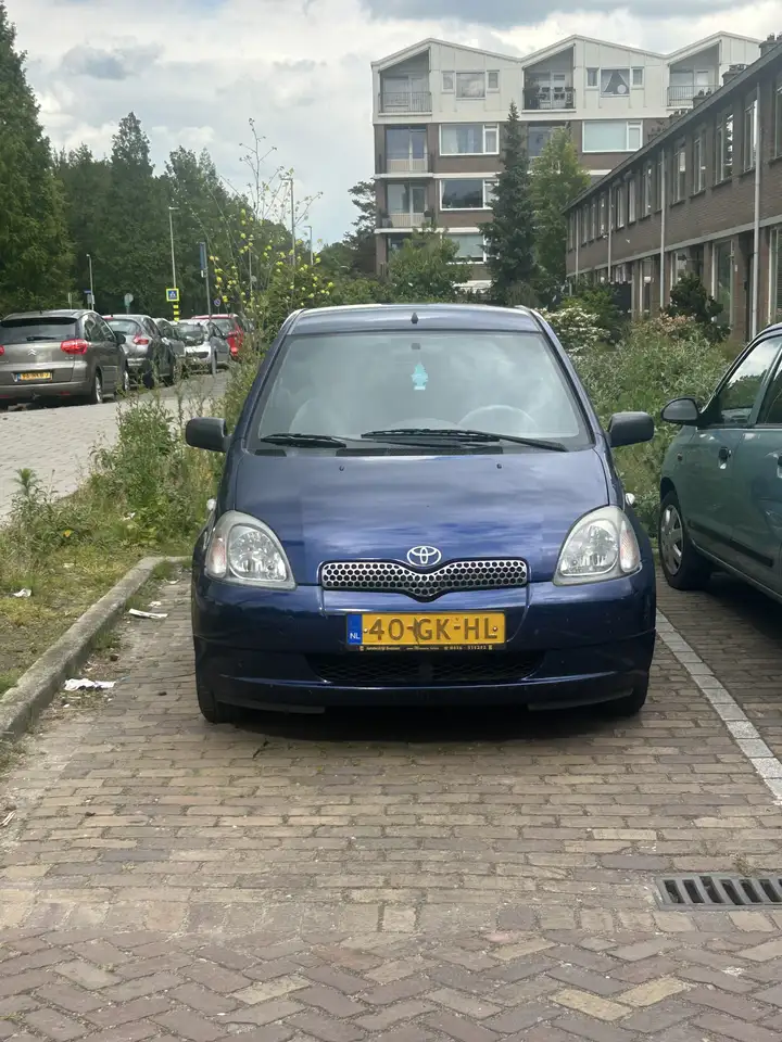 Toyota Yaris 1.3-16V VVT-i Sol, foto 3