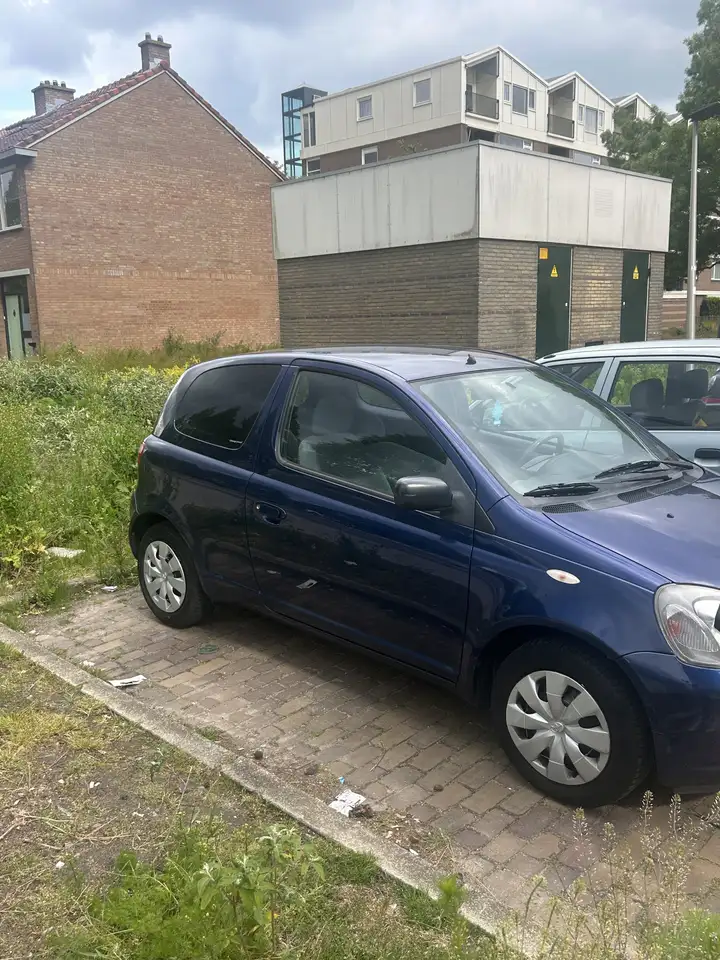 Toyota Yaris 1.3-16V VVT-i Sol, foto 2
