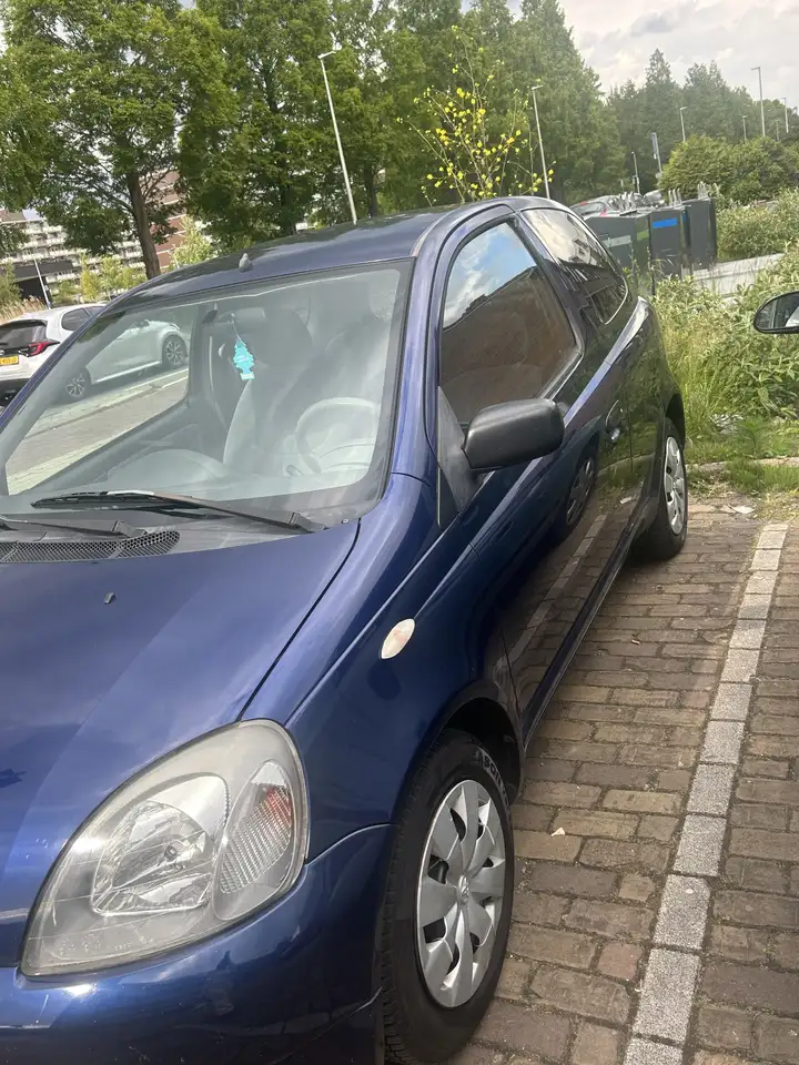 Toyota Yaris 1.3-16V VVT-i Sol, foto 1