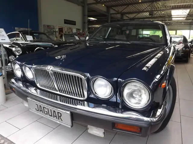 Jaguar XJ12 S 3- Der Klassiker,  sogar mit Schiebedach!