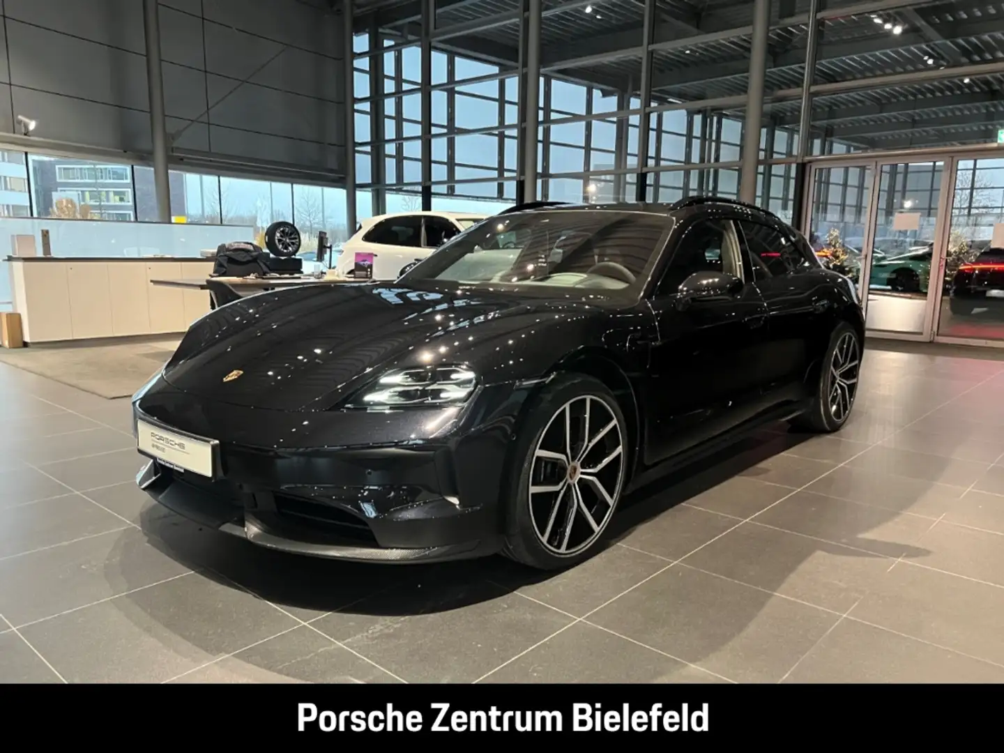 Porsche Taycan GTS Sport Turismo Burmester Liftsystem-VA Schwarz - 1