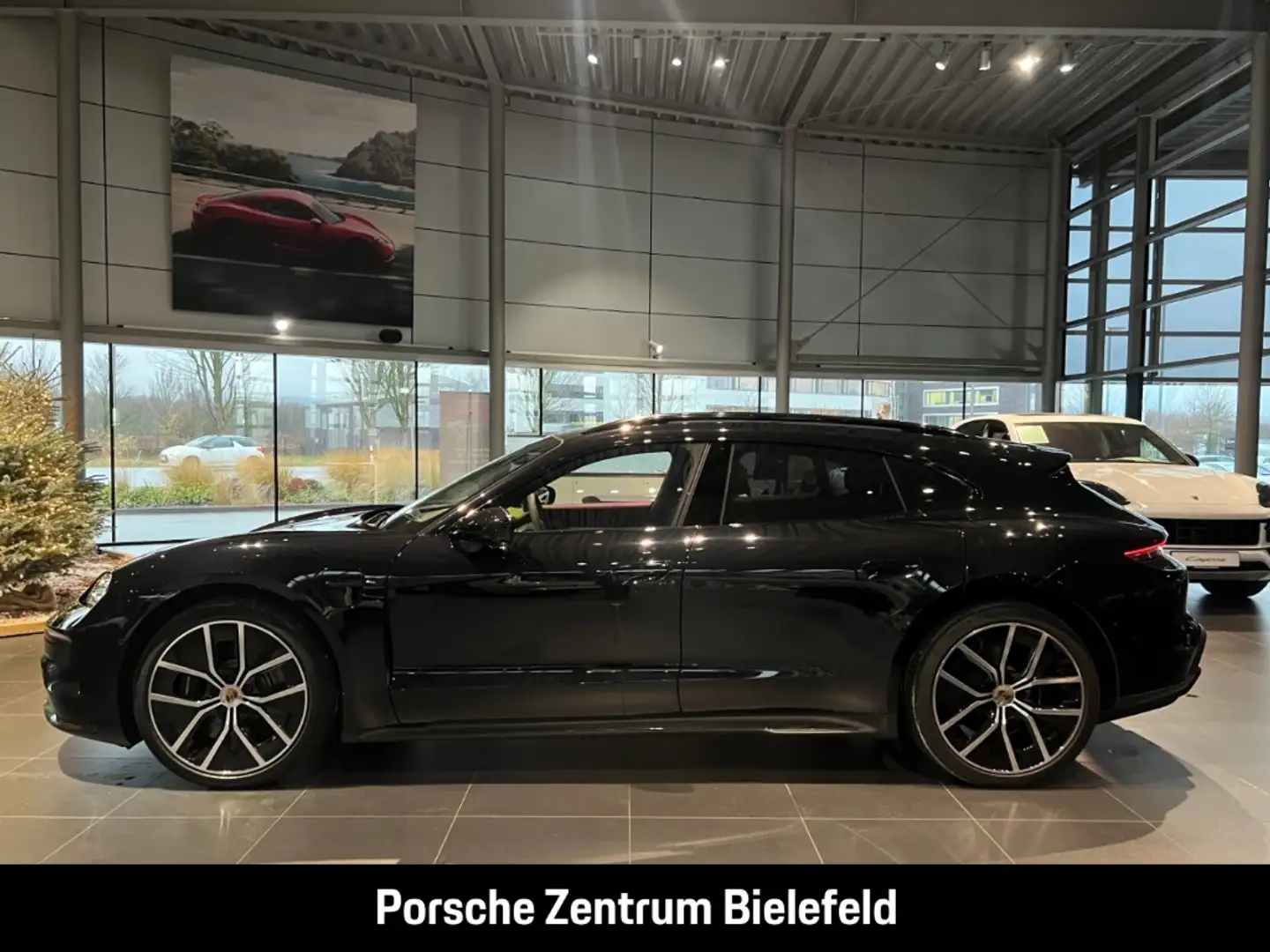 Porsche Taycan GTS Sport Turismo Burmester Liftsystem-VA Schwarz - 2