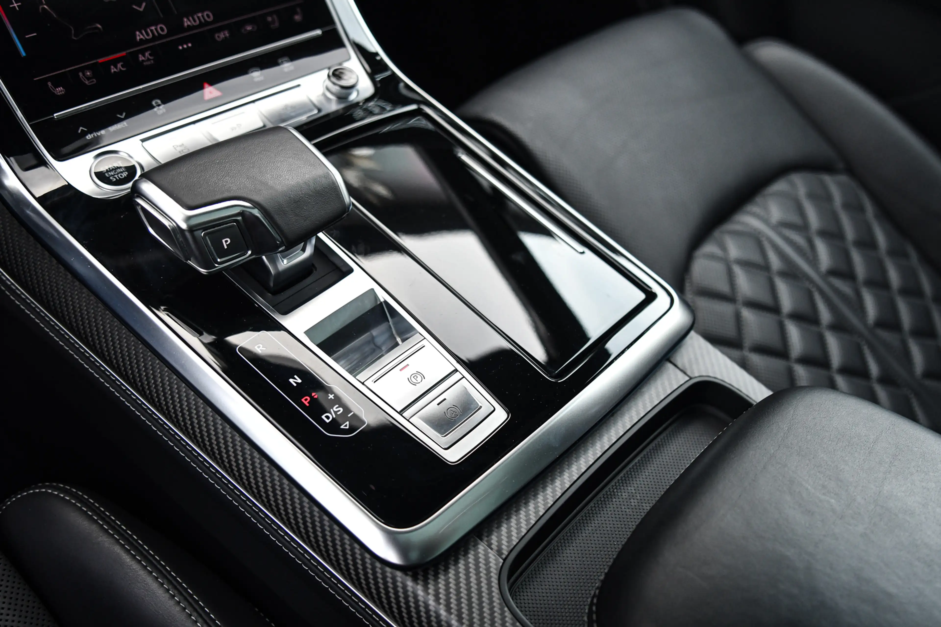 Audi Q7 60 TFSI e quattro Pro Line S Competition, Carbon, — photo 45