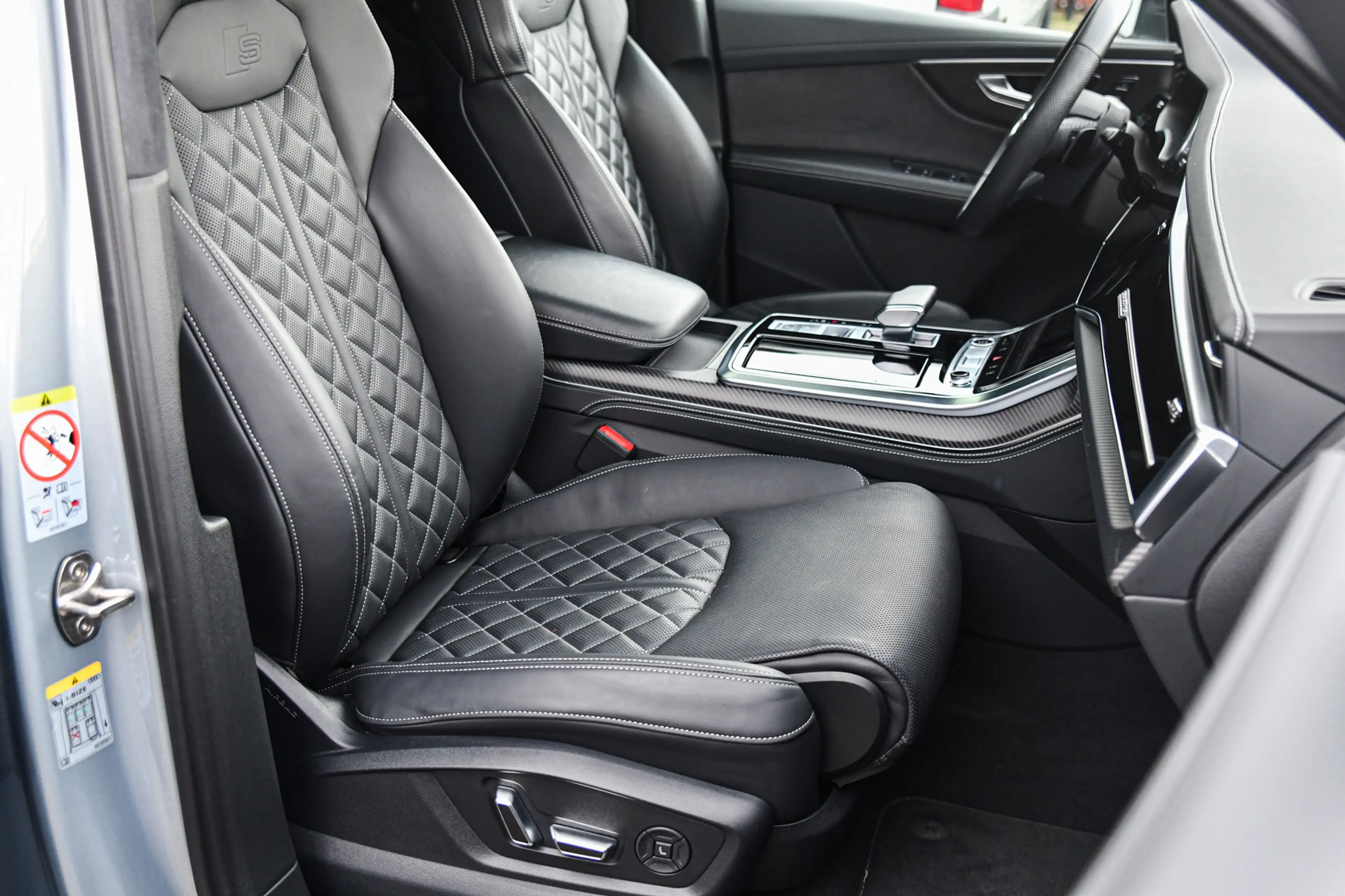 Audi Q7 60 TFSI e quattro Pro Line S Competition, Carbon, — photo 27