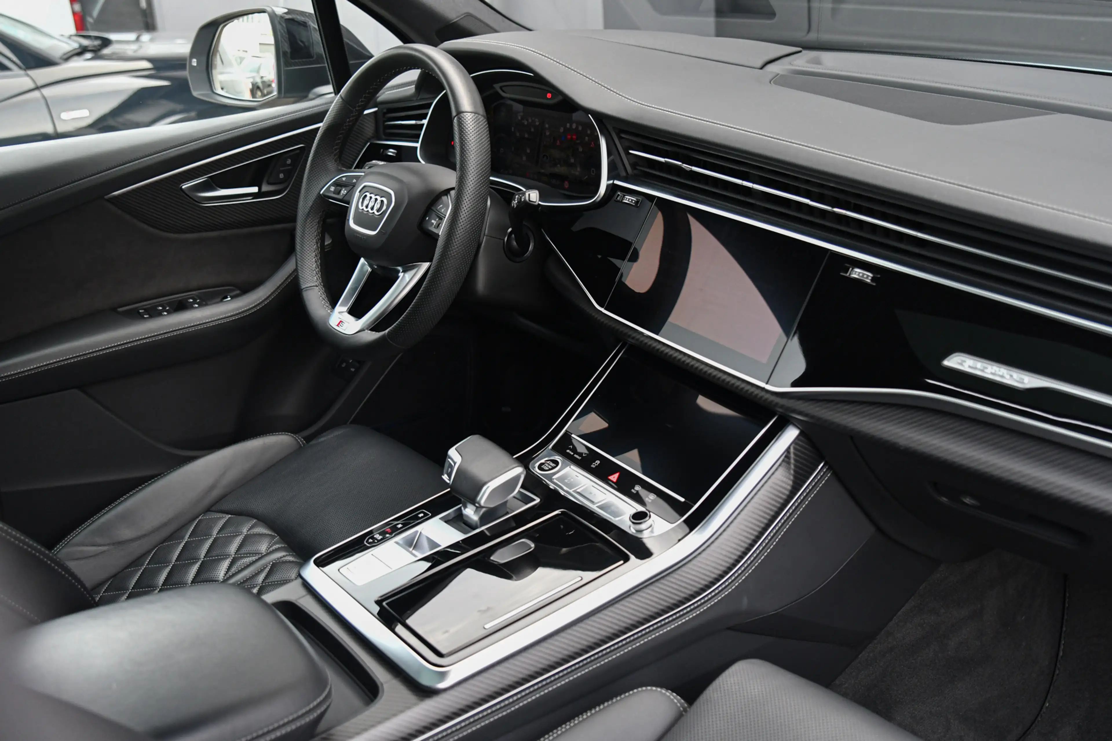 Audi Q7 60 TFSI e quattro Pro Line S Competition, Carbon, — photo 28