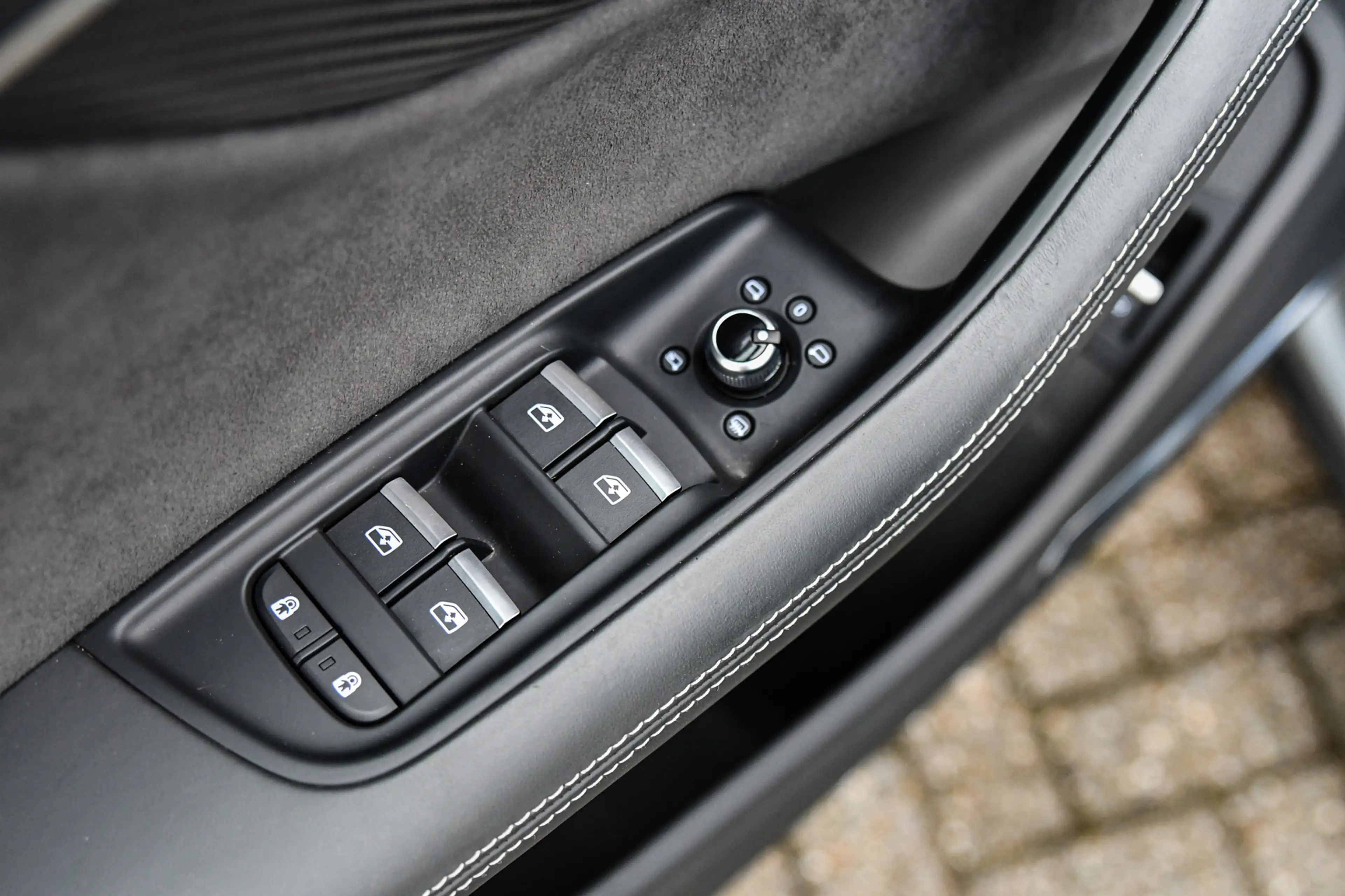 Audi Q7 60 TFSI e quattro Pro Line S Competition, Carbon, — photo 35