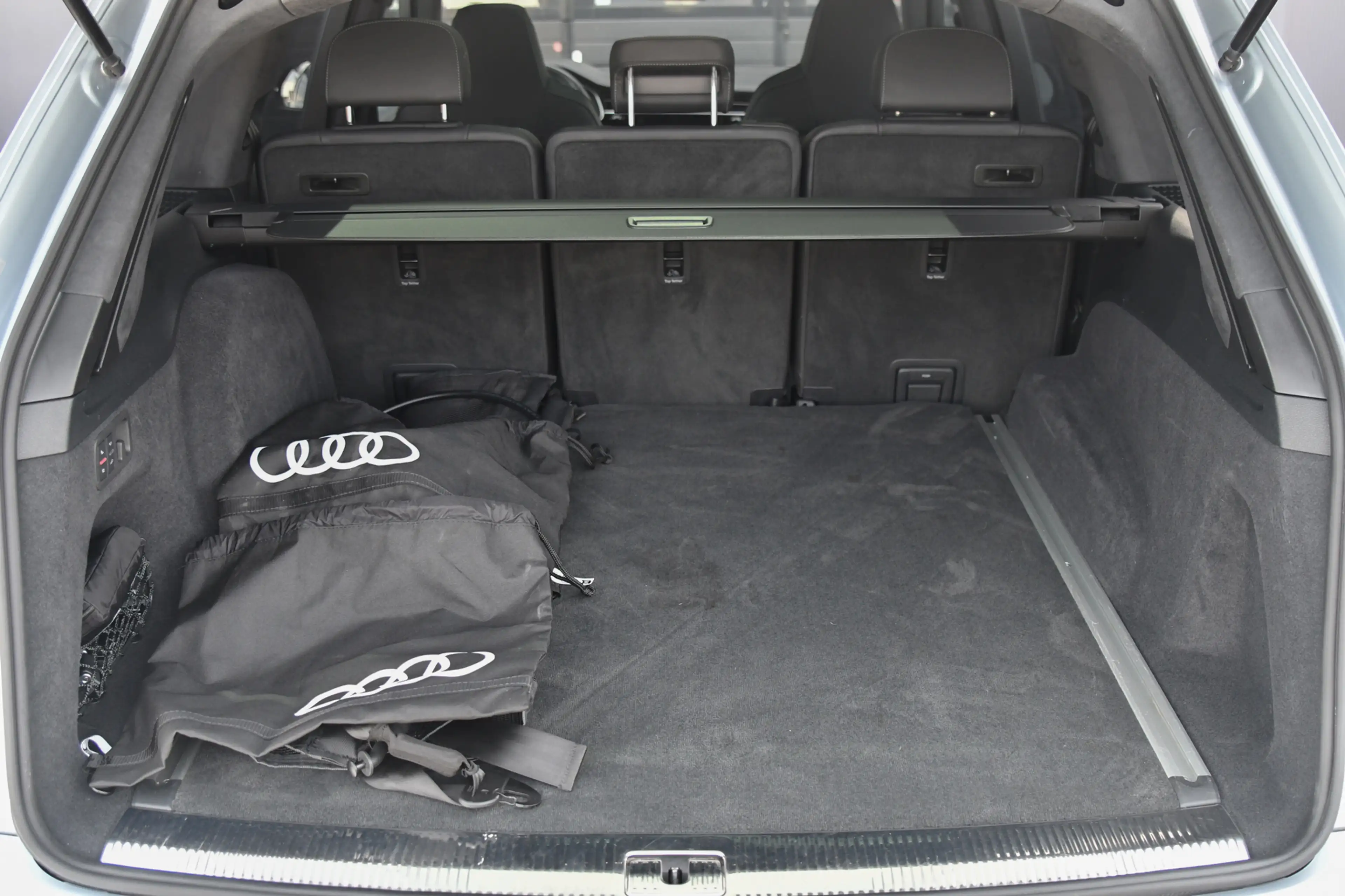 Audi Q7 60 TFSI e quattro Pro Line S Competition, Carbon, — photo 38