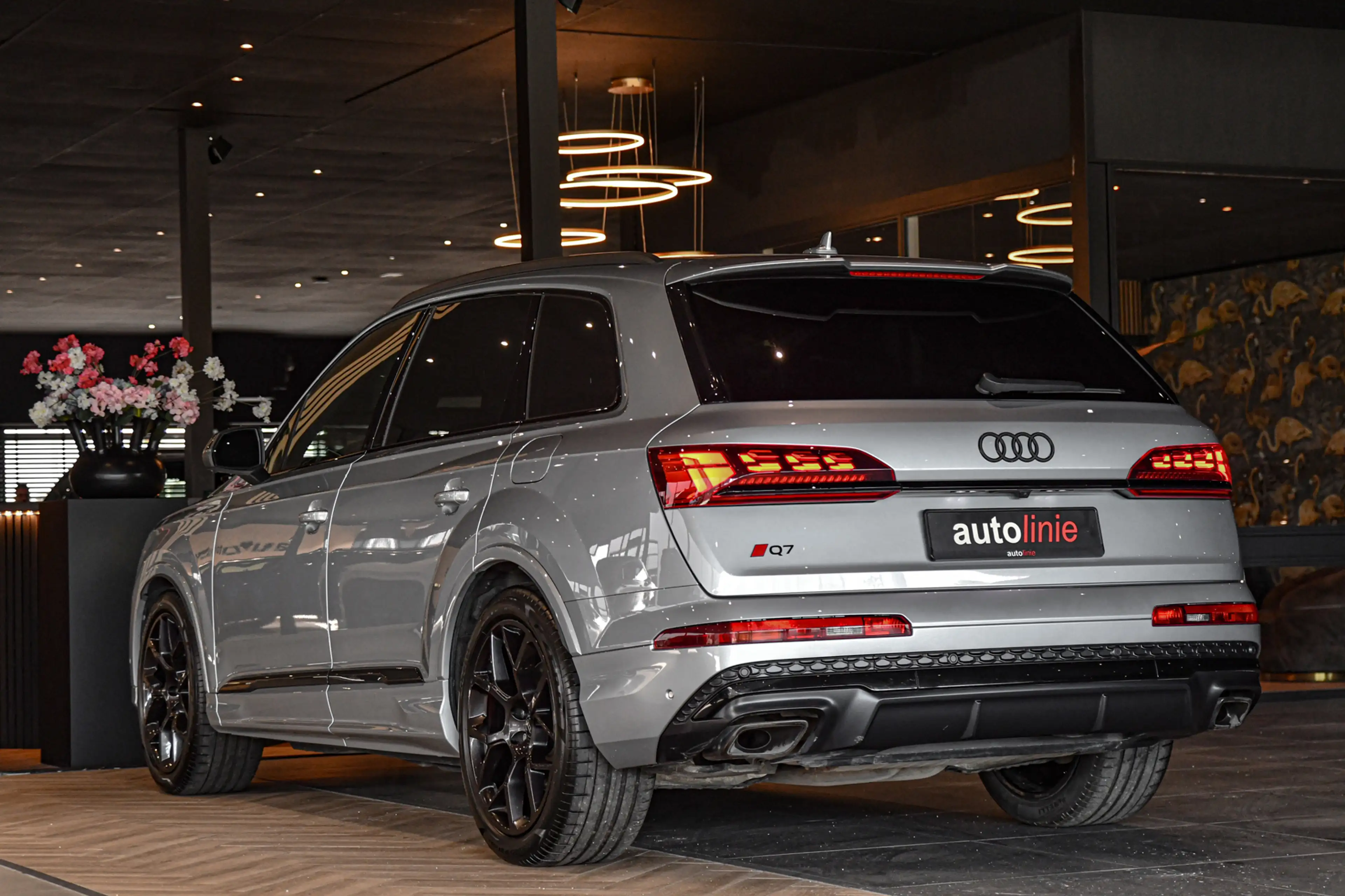 Audi Q7 60 TFSI e quattro Pro Line S Competition, Carbon, — photo 2