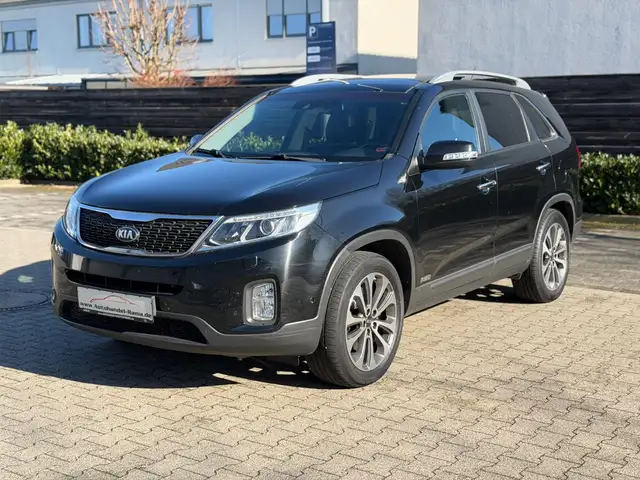 Kia Sorento Spirit 4WD Automatik Leder Navi Pano
