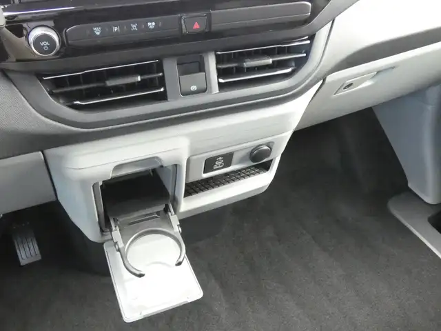 Ford Tourneo Custom Bus Allrad L2H1 Titanium +Pano Ansicht 23