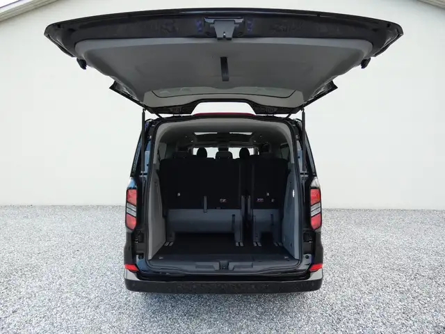 Ford Tourneo Custom Bus Allrad L2H1 Titanium +Pano Ansicht 12