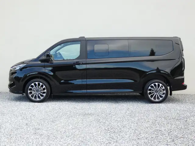 Ford Tourneo Custom Bus Allrad L2H1 Titanium +Pano Ansicht 9