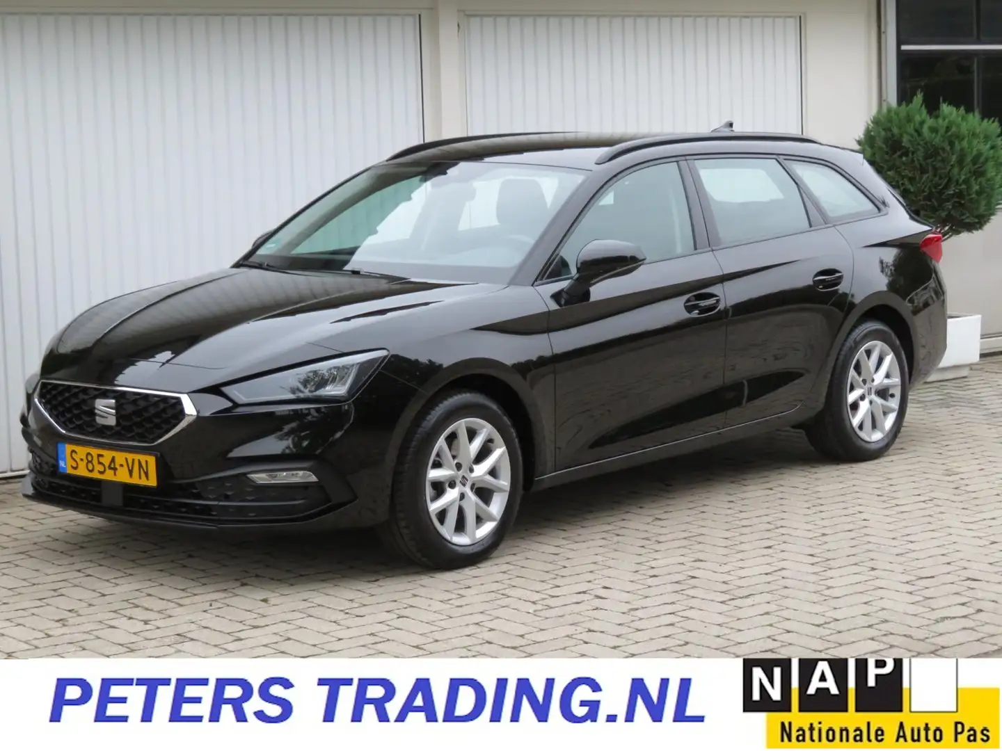 SEAT Leon Sportstourer 1.0 TSI Reference NL AUTO-1e EIGENAAR Zwart - 1