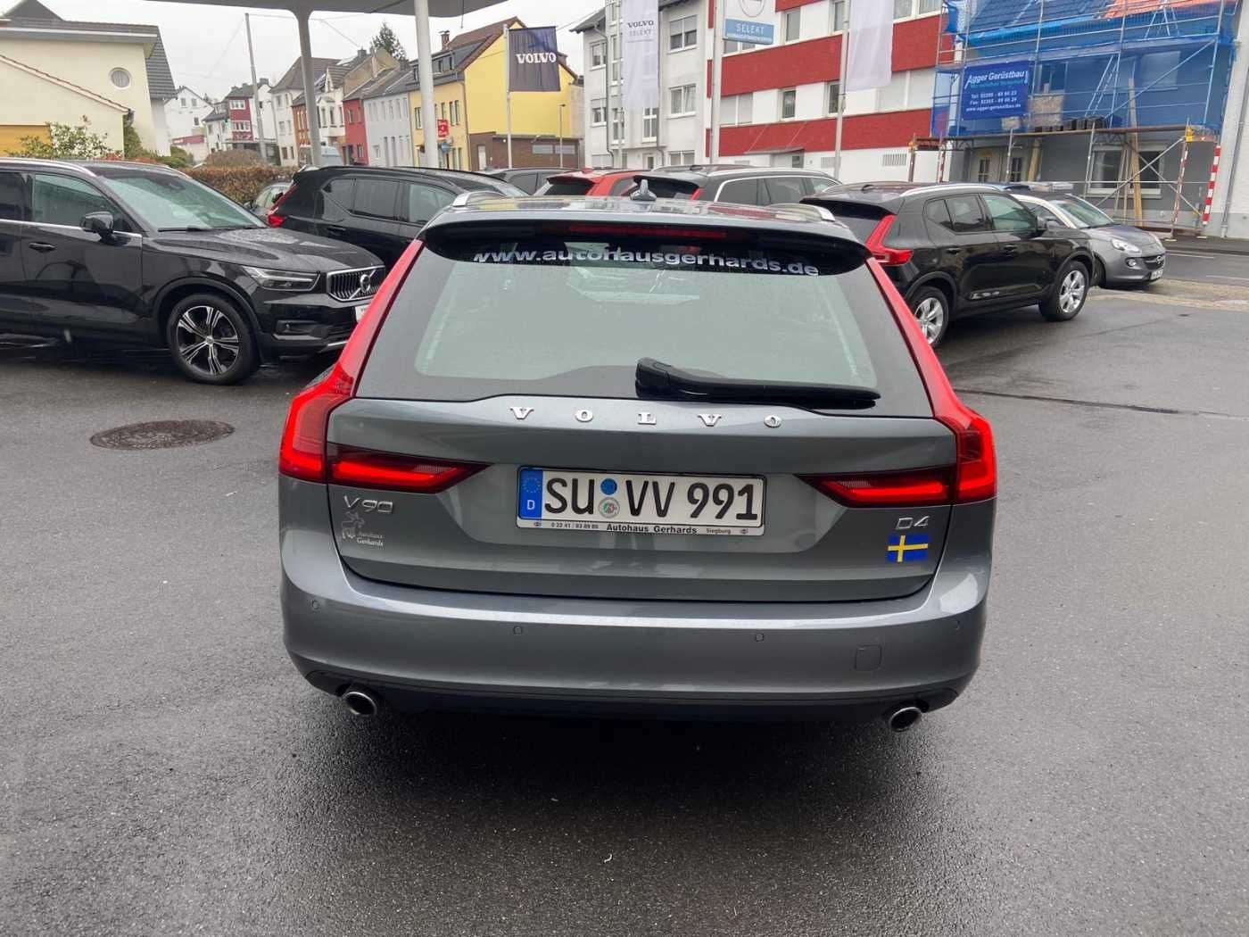 Volvo V90