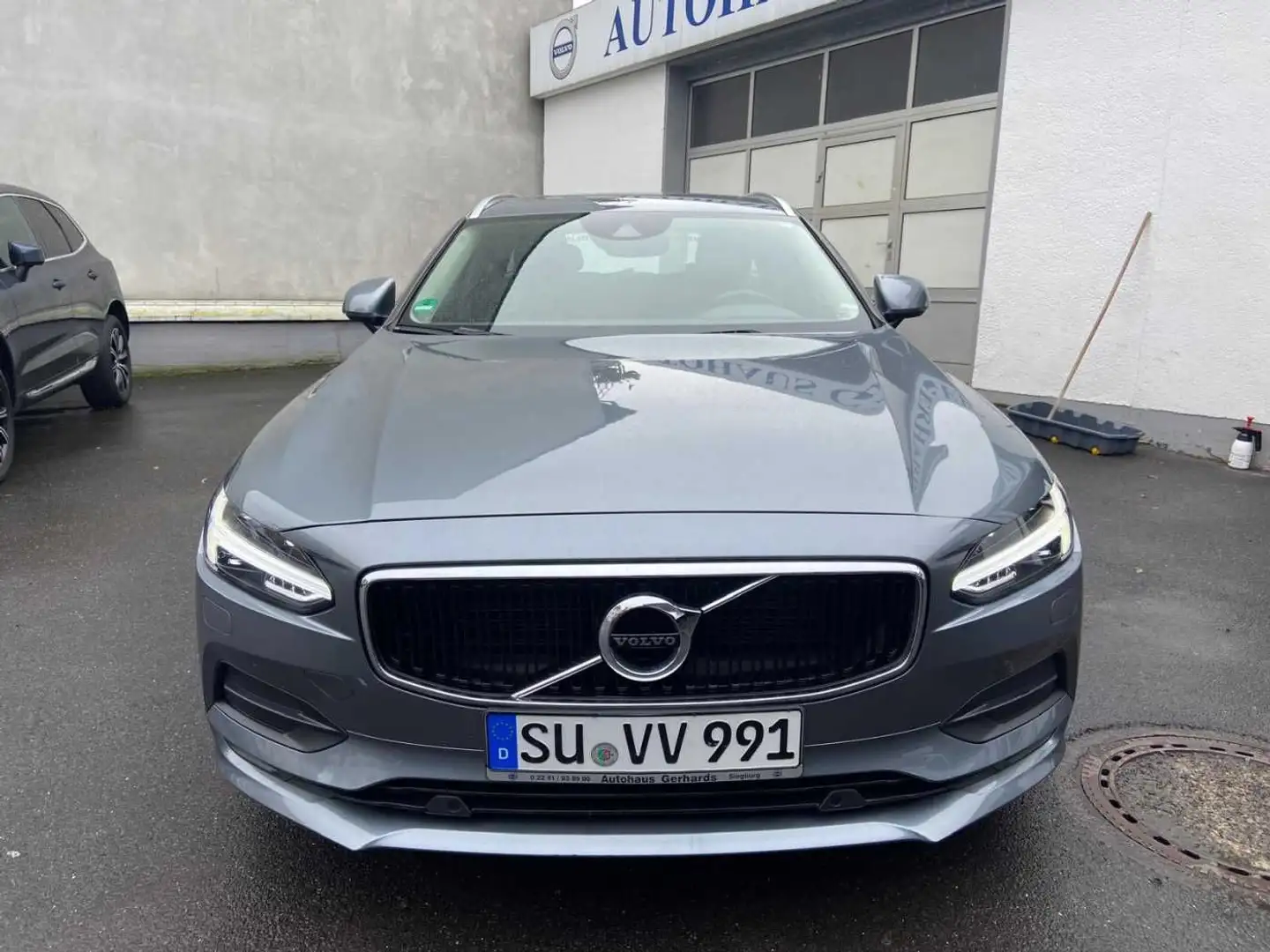 Volvo V90 D4 Momentum, integr. Kindersitze, Leder, ACC Grey - 2