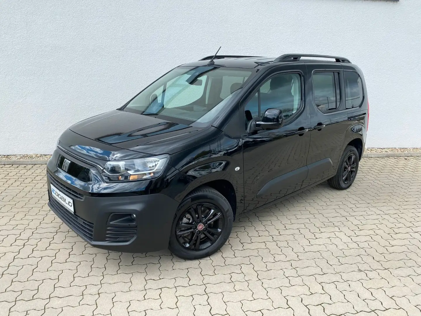 Fiat Doblo E-Doblo ELEKTRISCH 50KW Akku + 5Jahre Garantie* Zwart - 1