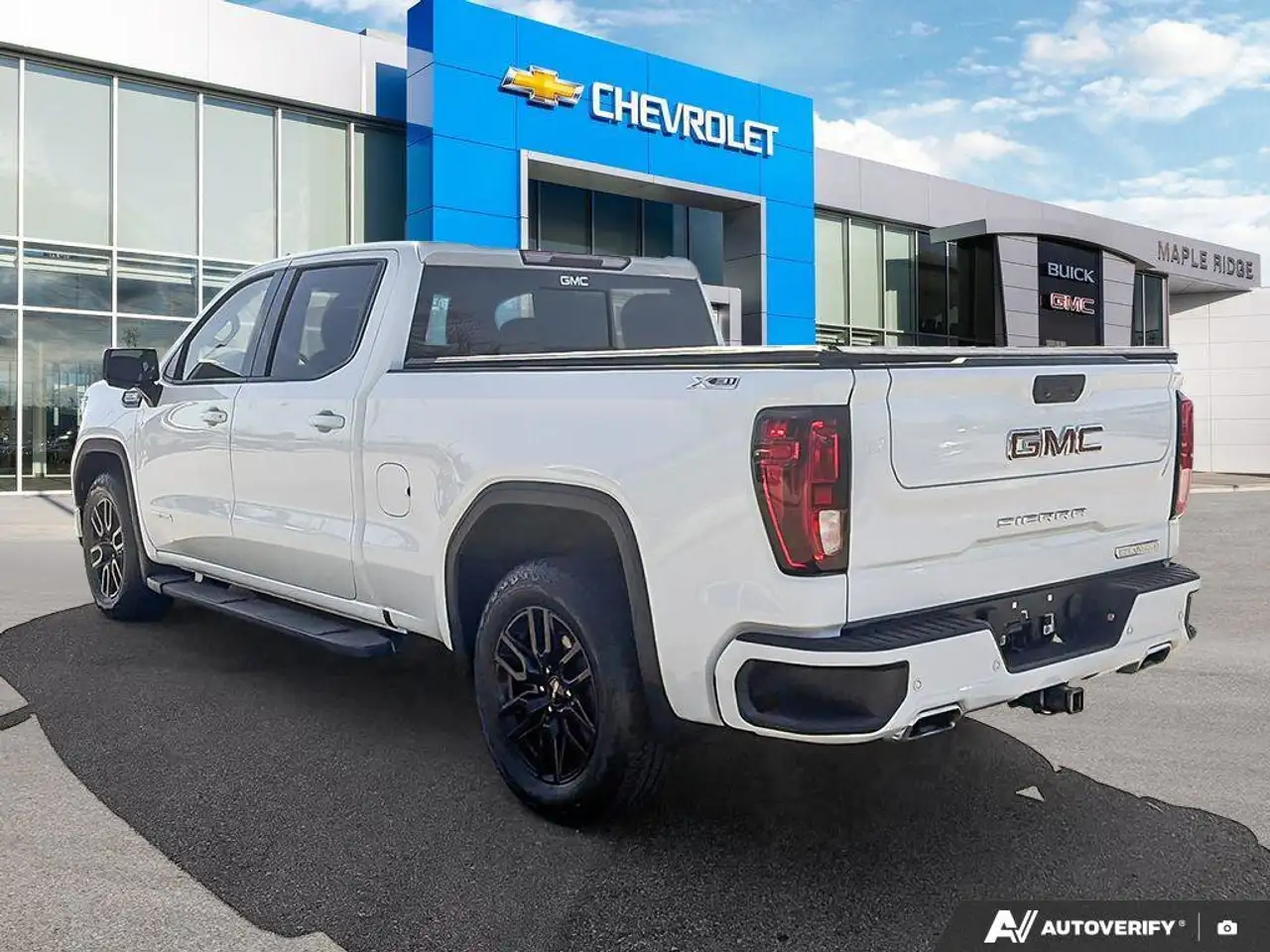 GMC Sierra 1500 снимка GMC Sierra 1500
