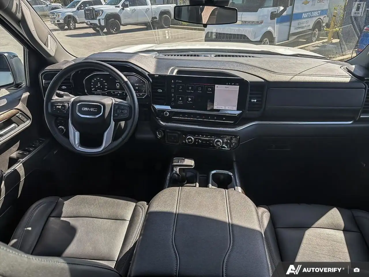 GMC Sierra 1500 снимка GMC Sierra 1500
