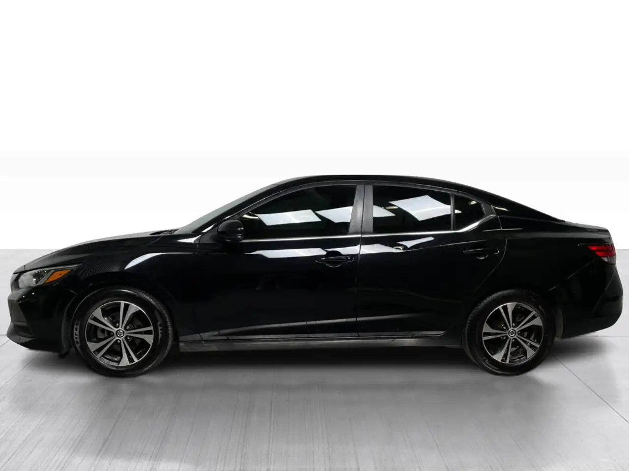 Nissan Sentra снимка Nissan Sentra