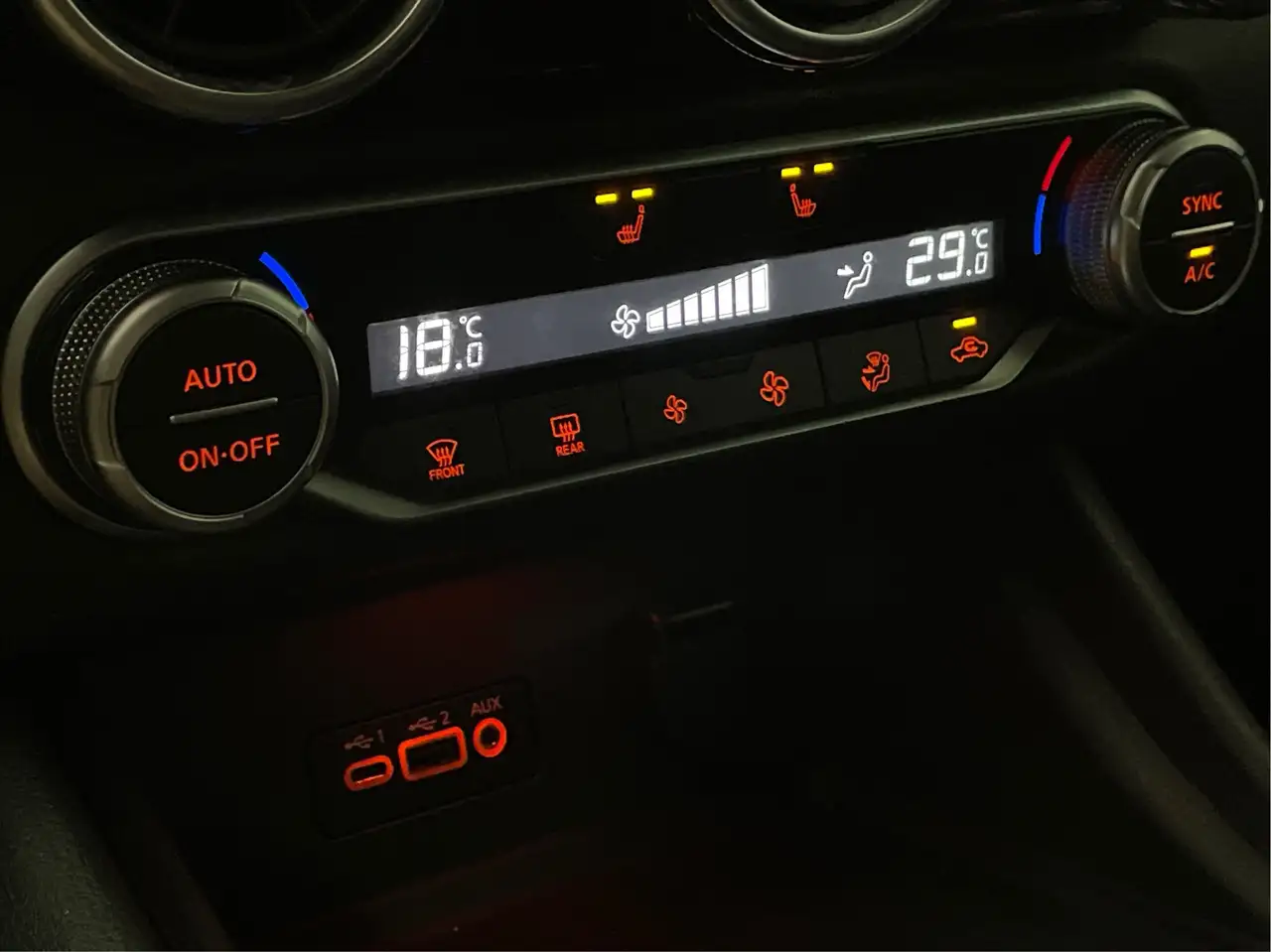 Nissan Sentra снимка Nissan Sentra