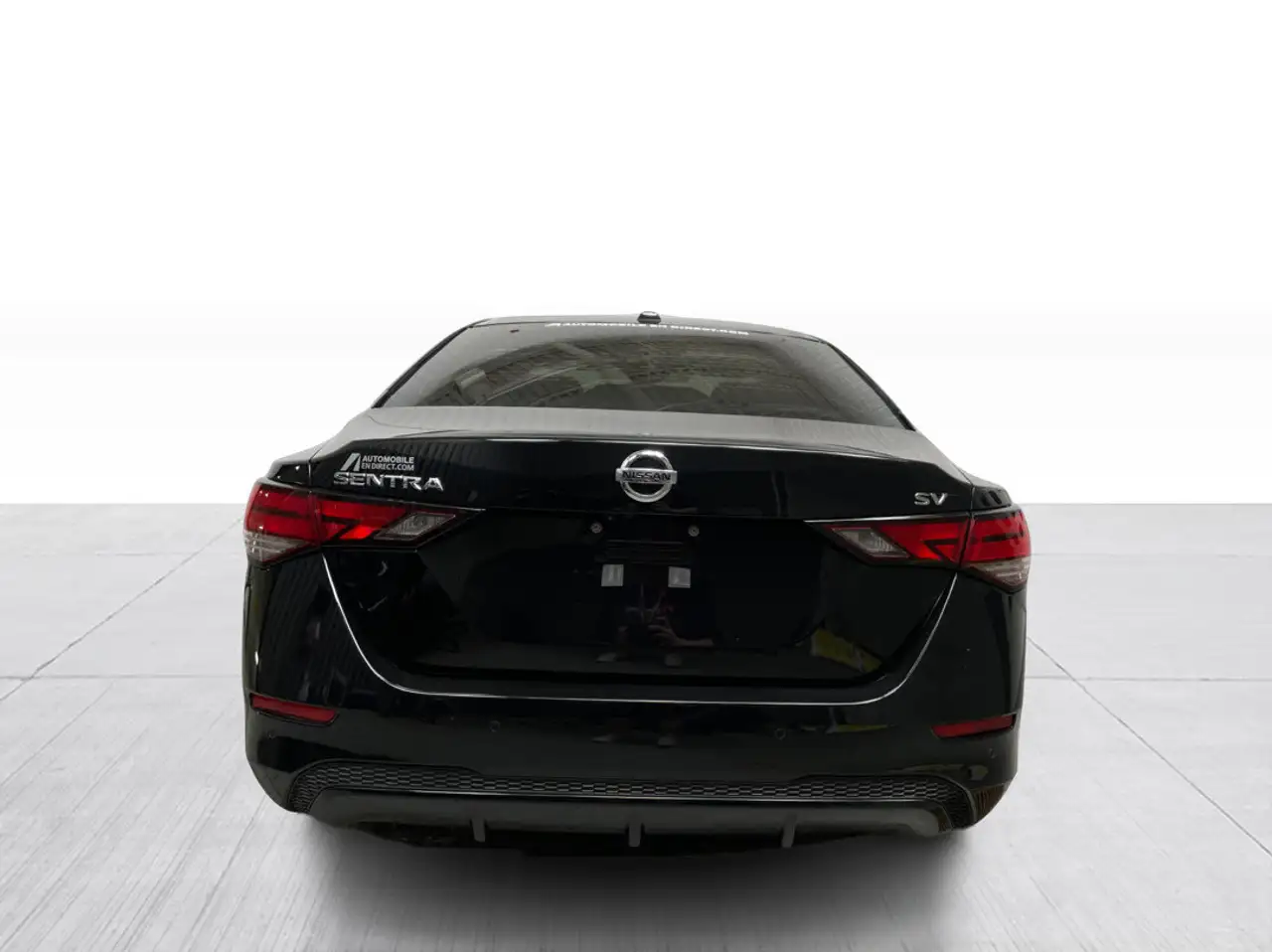 Nissan Sentra снимка Nissan Sentra