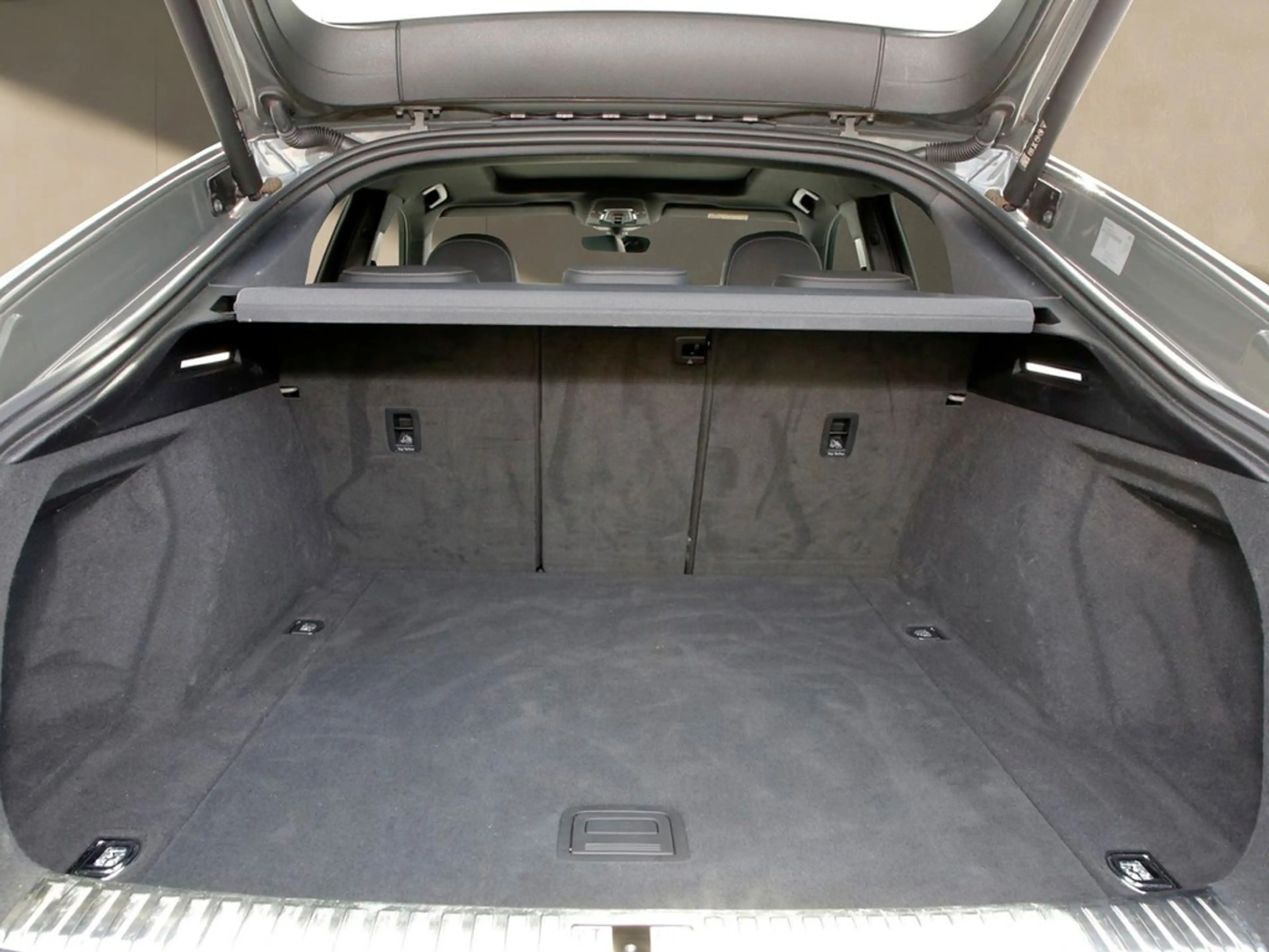 Audi Q8 e-tron Sportback 50 quattro S line x2 PANO*360°AHK*MAT... — photo 11
