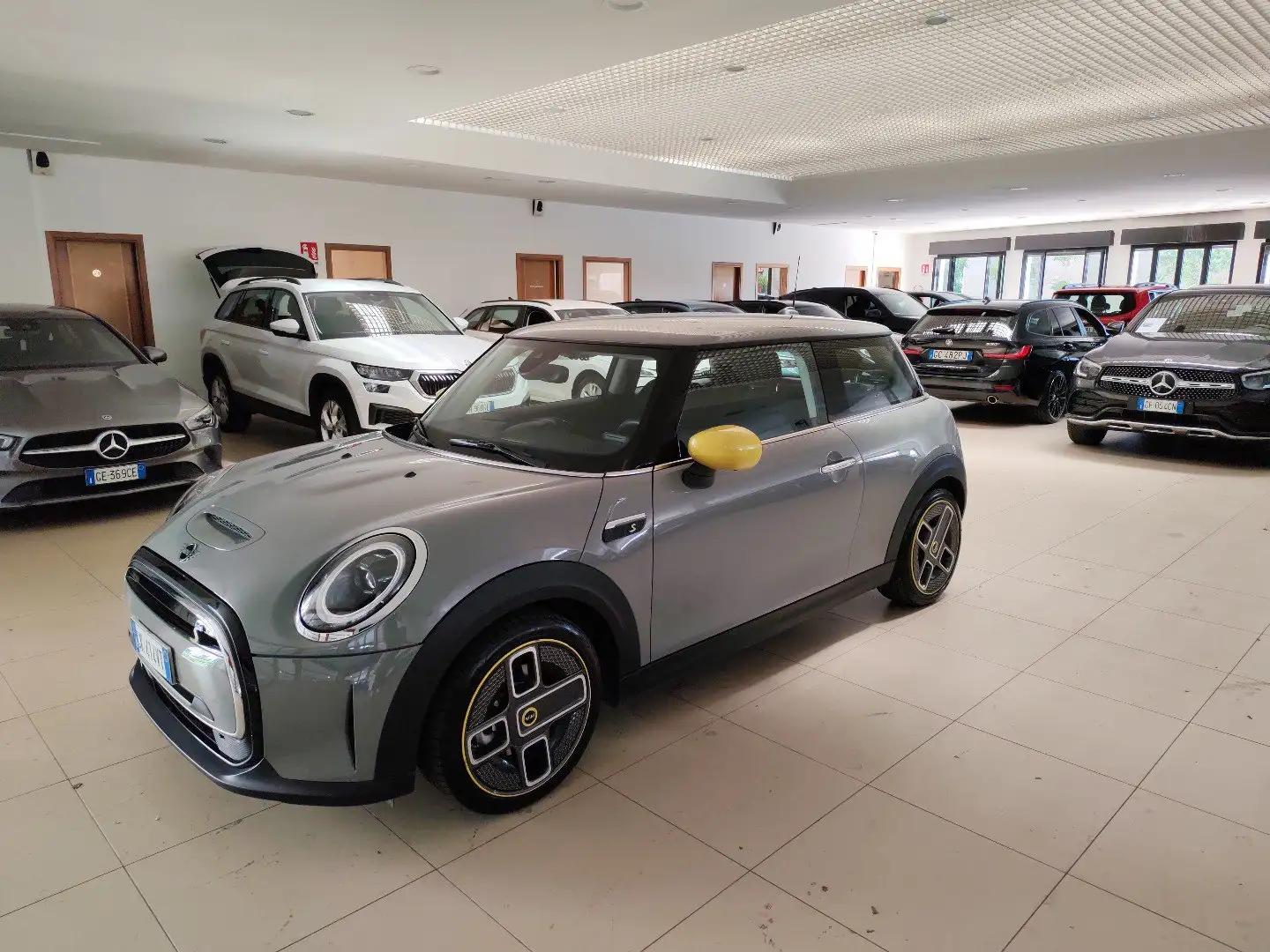 MINI Cooper SE Electric 3p. Navi Cruise Fari LED 17” Grigio - 1
