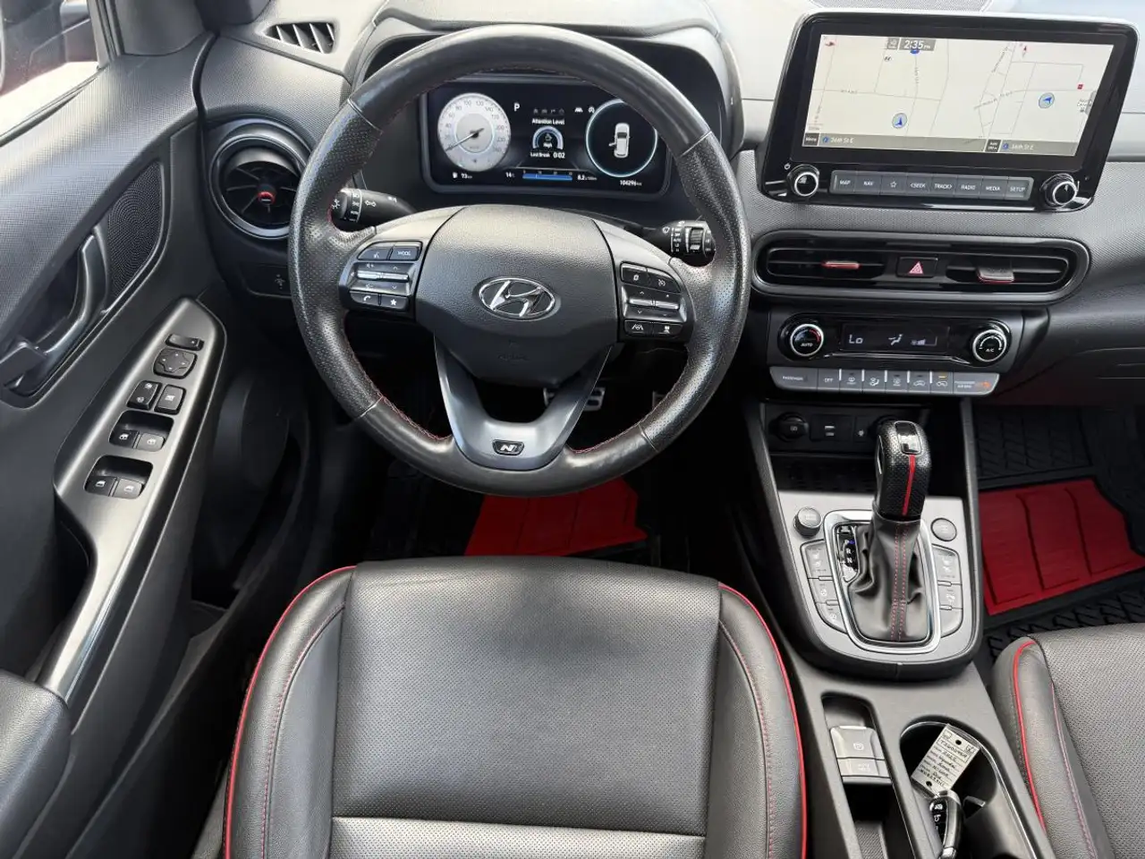 Hyundai KONA снимка Hyundai KONA