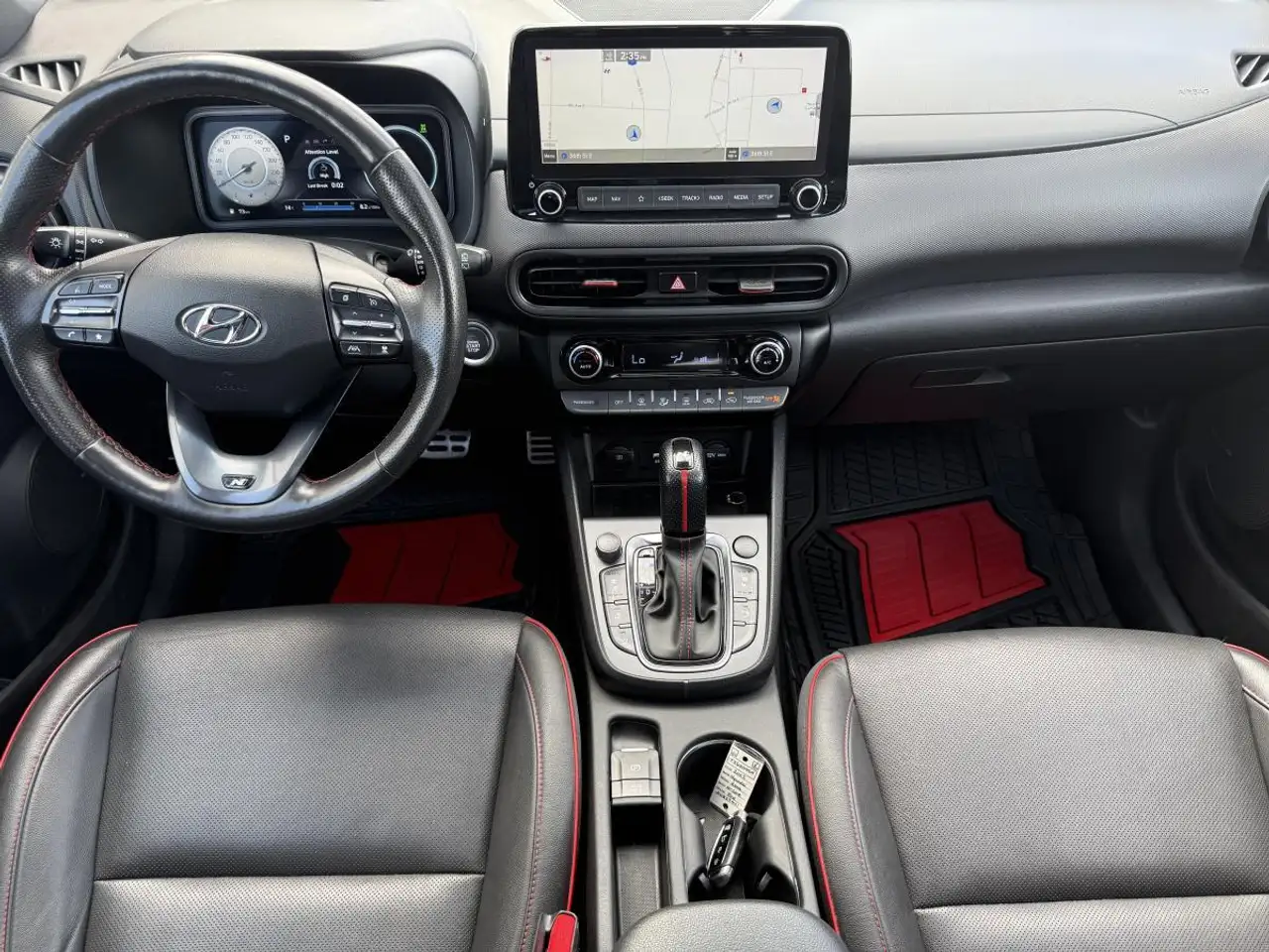 Hyundai KONA снимка Hyundai KONA