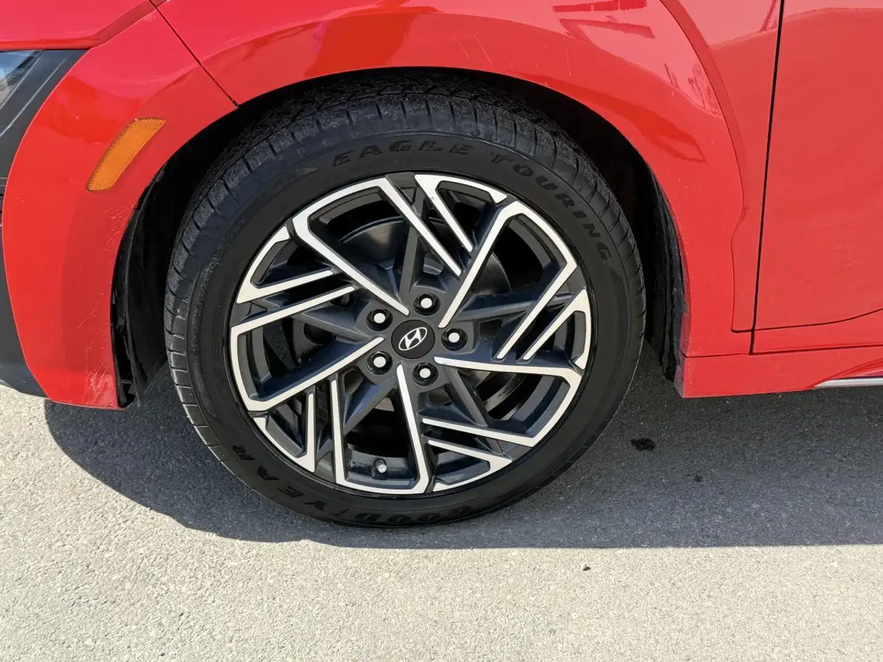 Hyundai KONA снимка Hyundai KONA