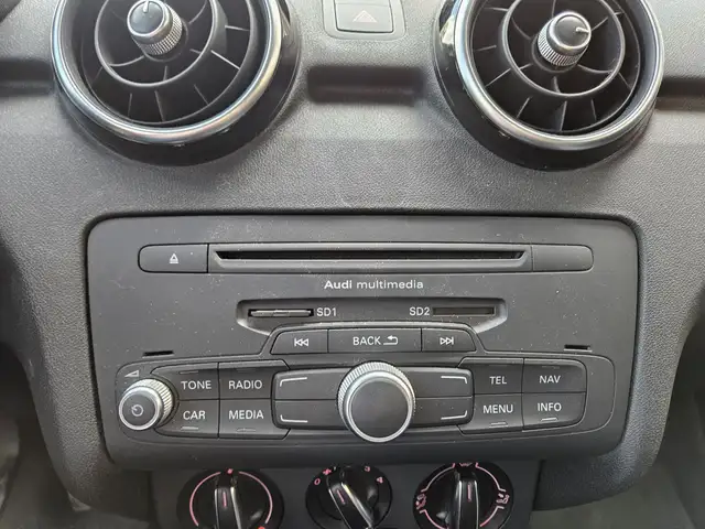 Audi A1 view 8