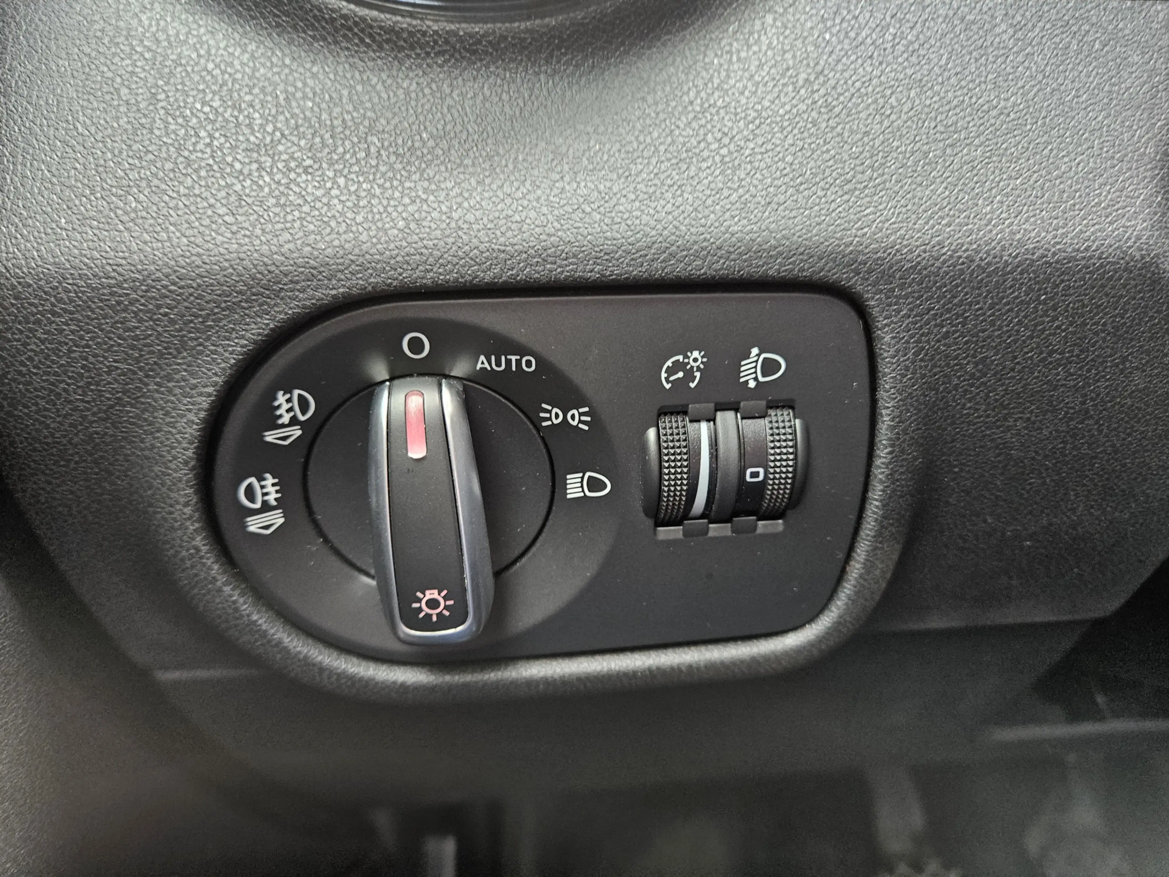 Audi A1 1.2 TFSI Ambition Pro Line Business — photo 13