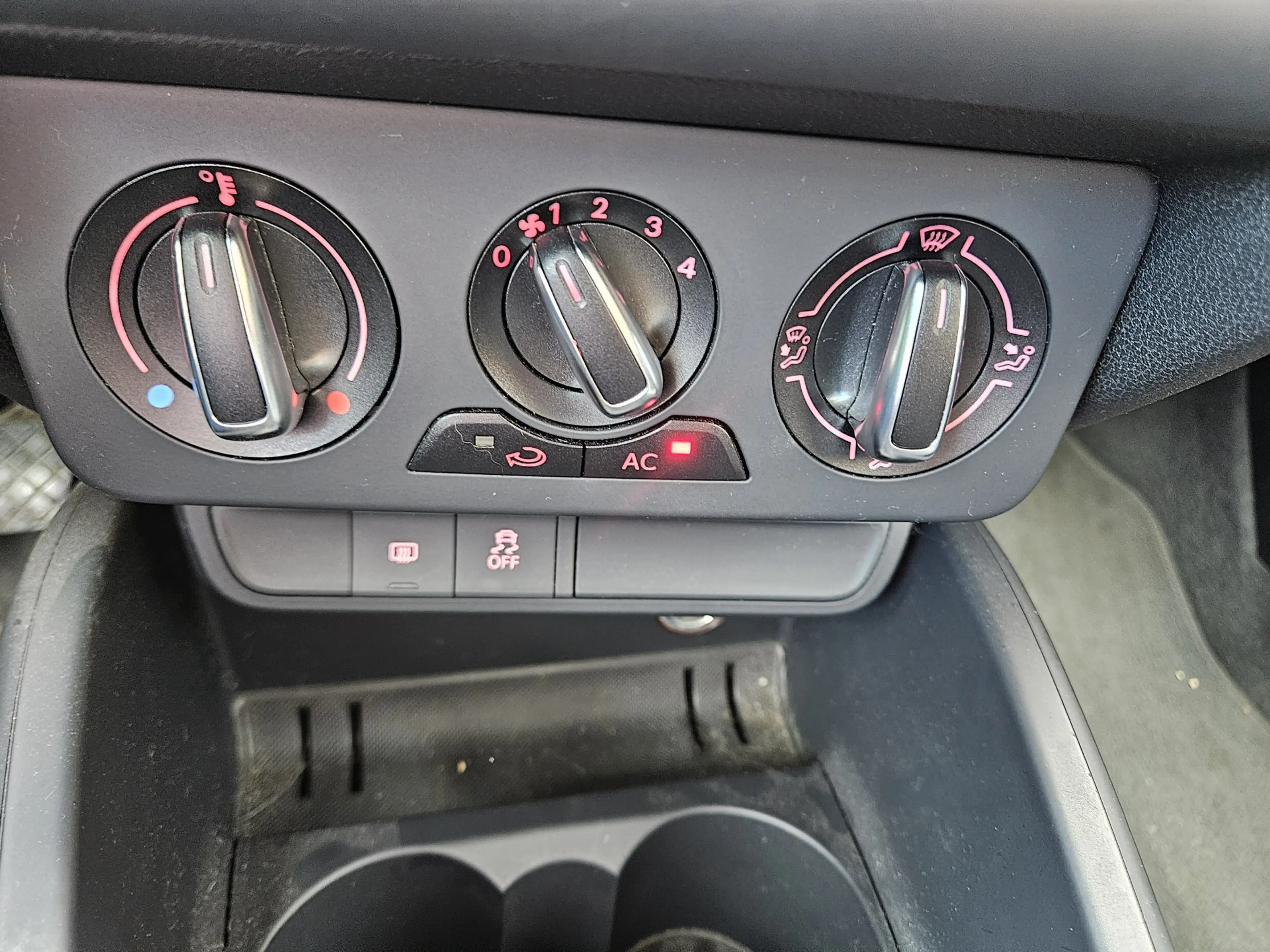 Audi A1 1.2 TFSI Ambition Pro Line Business — photo 9